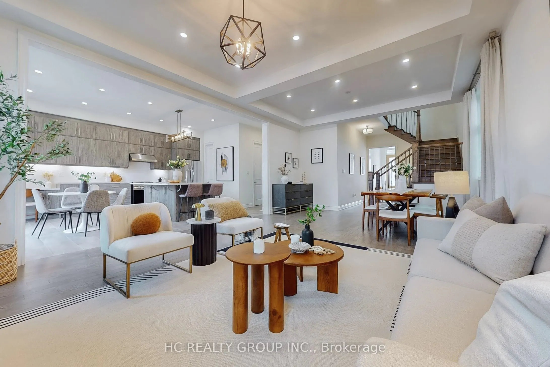 285 Beaverbrae Drive