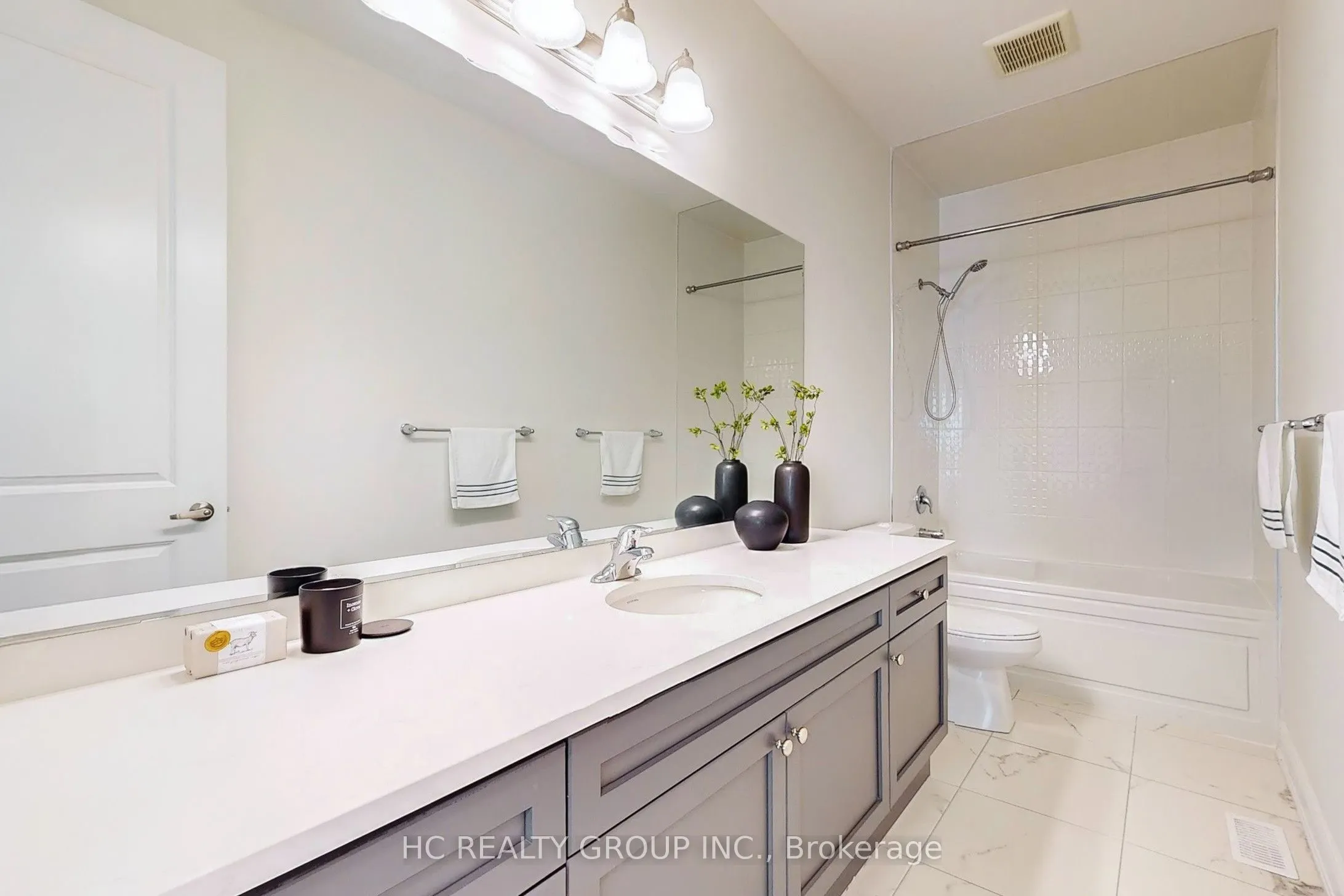 285 Beaverbrae Drive