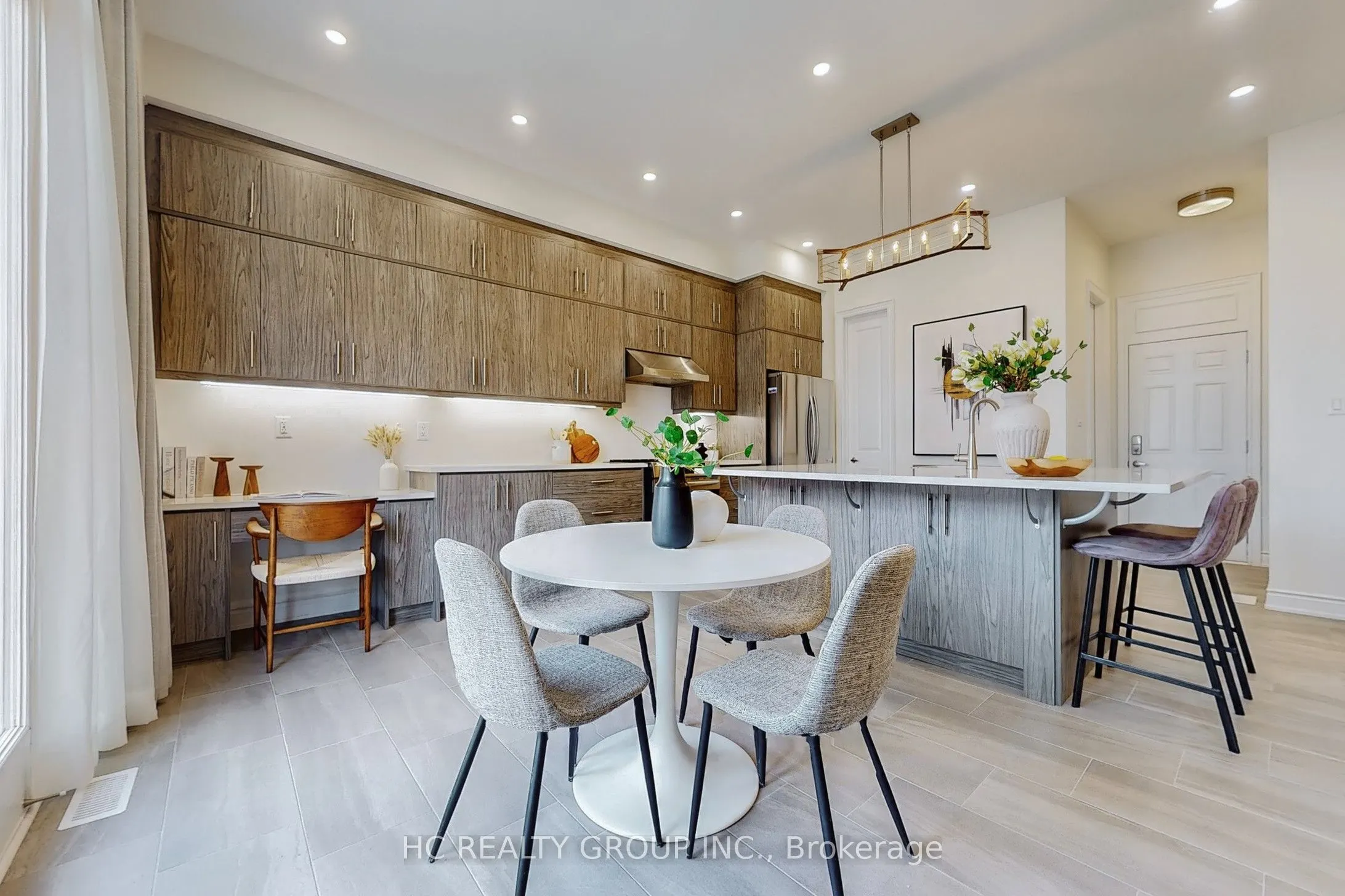 285 Beaverbrae Drive