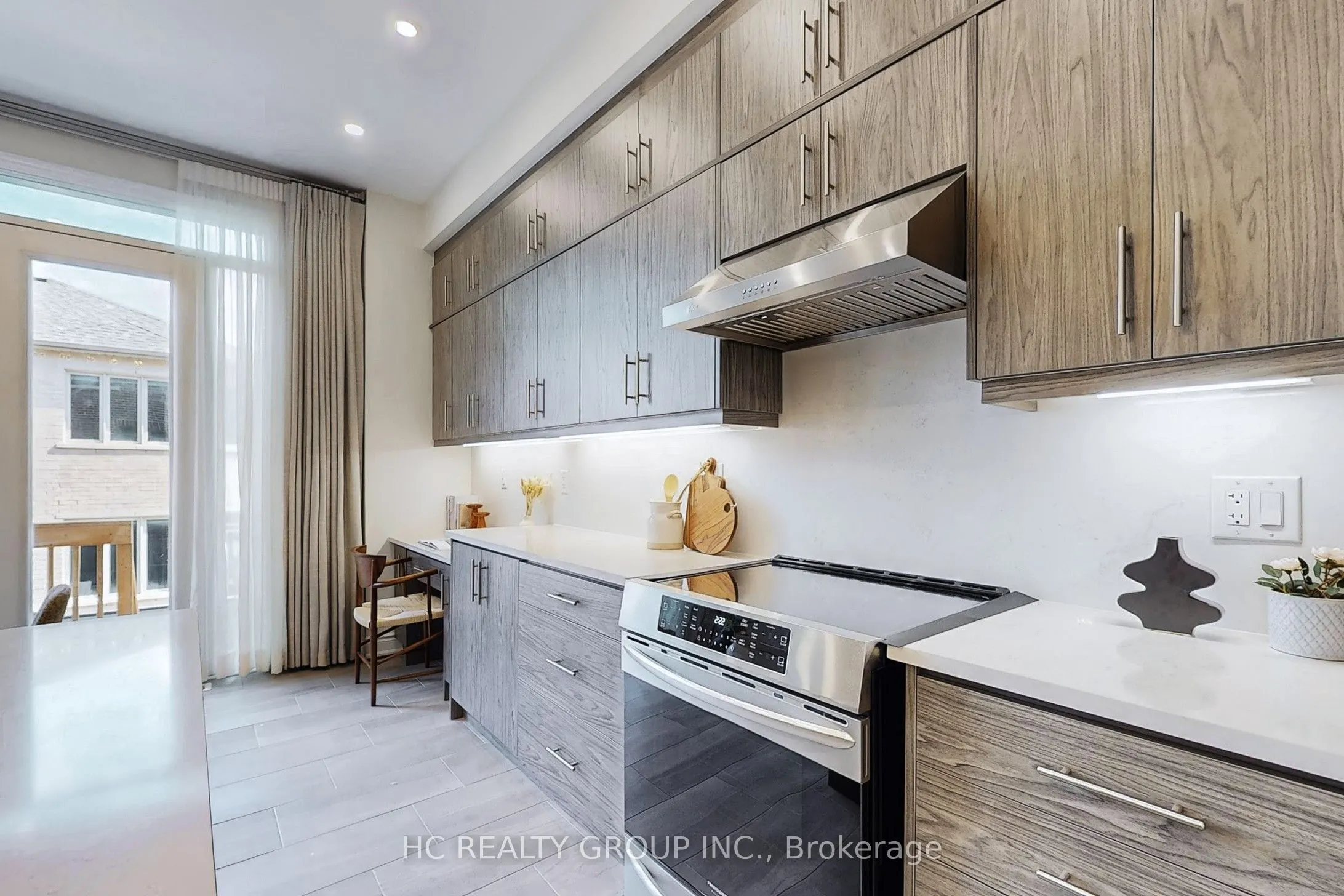 285 Beaverbrae Drive