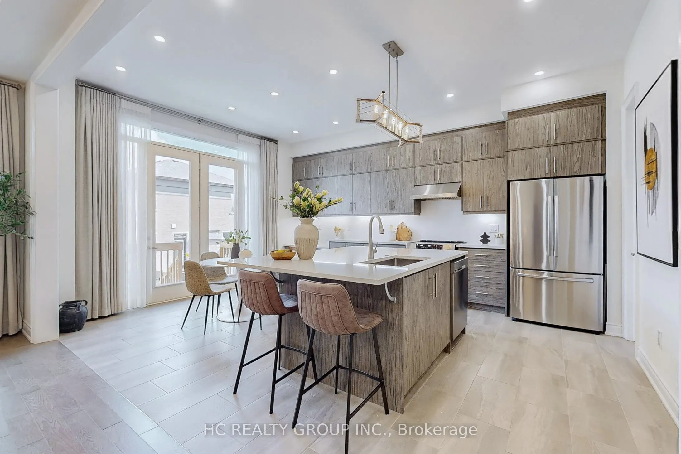 285 Beaverbrae Drive