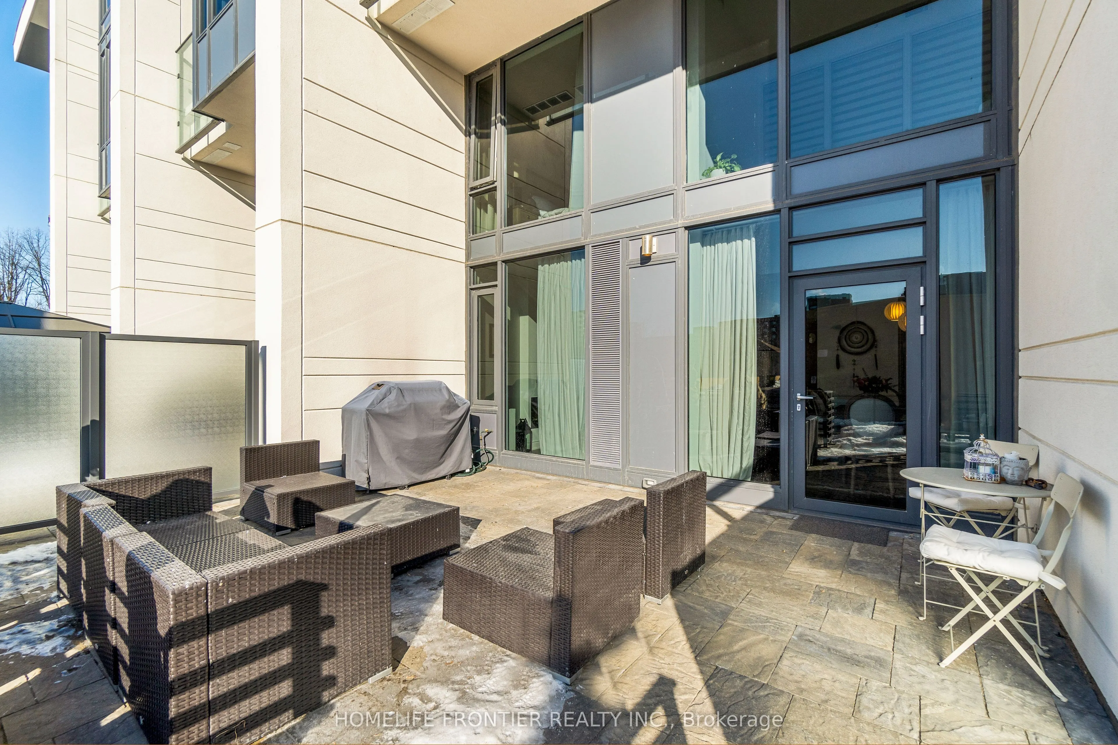 9618 Yonge Street, #TH 102