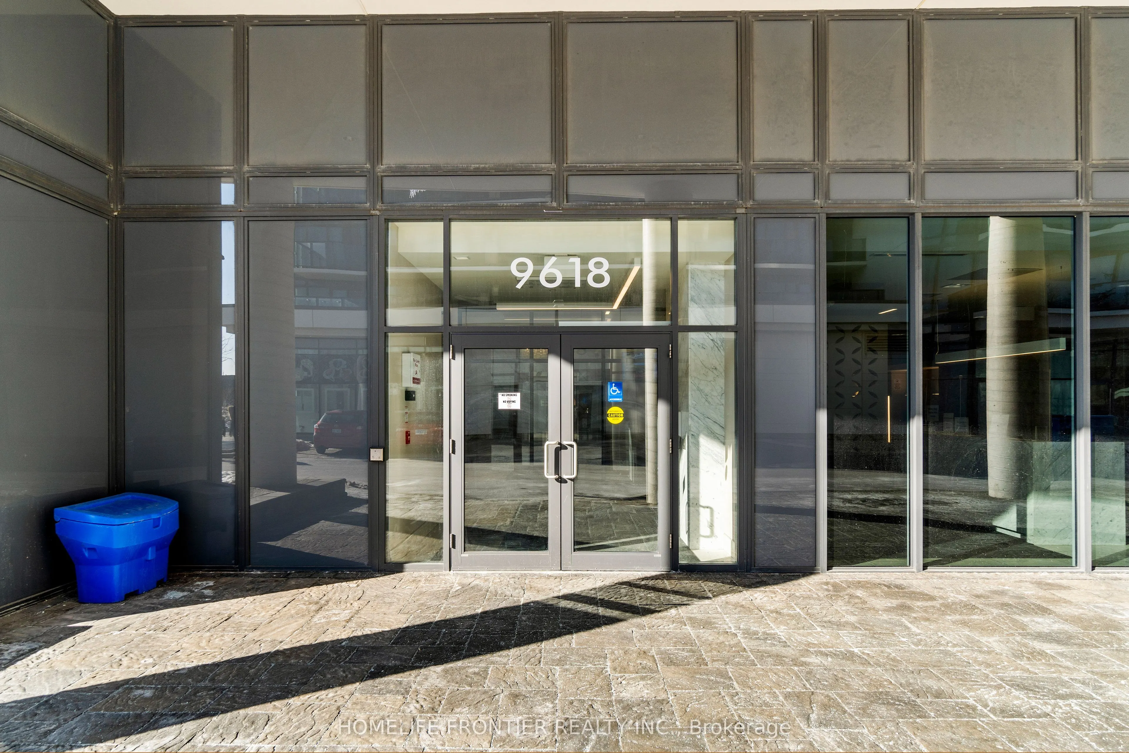 9618 Yonge Street, #TH 102