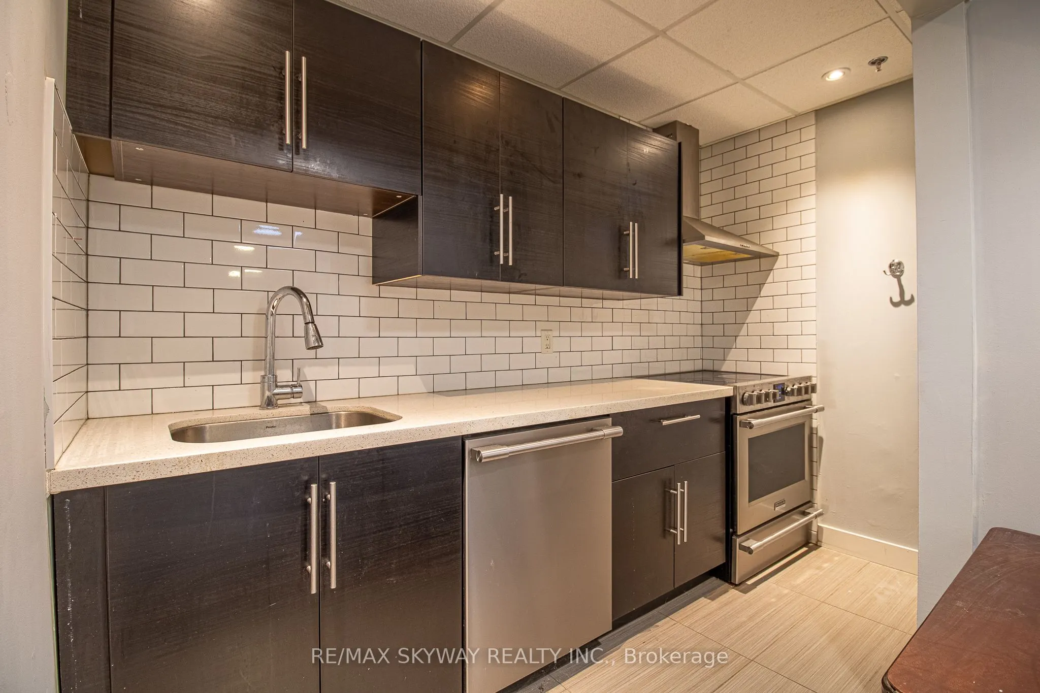 140 Regina Road, #6