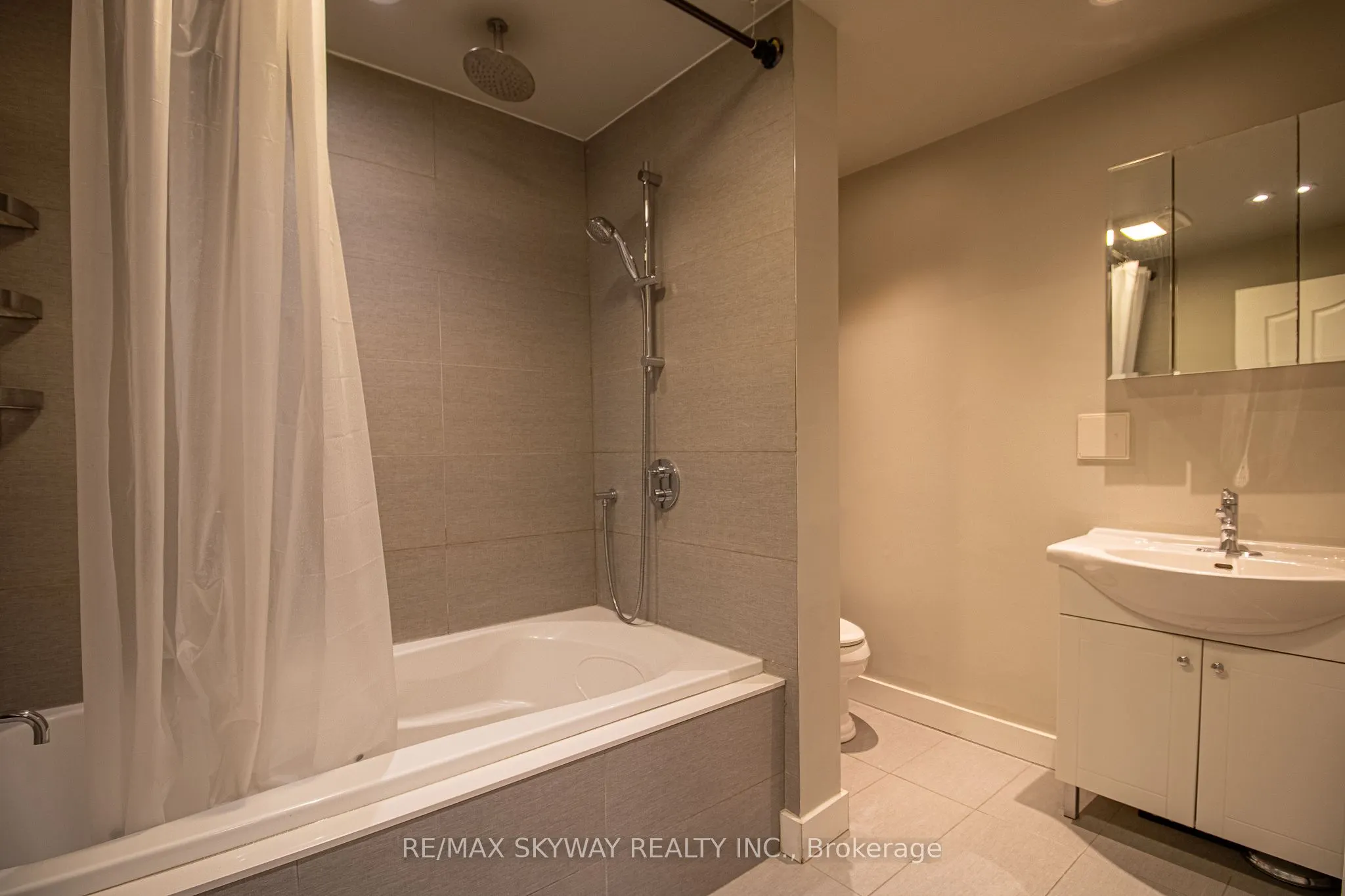 140 Regina Road, #6