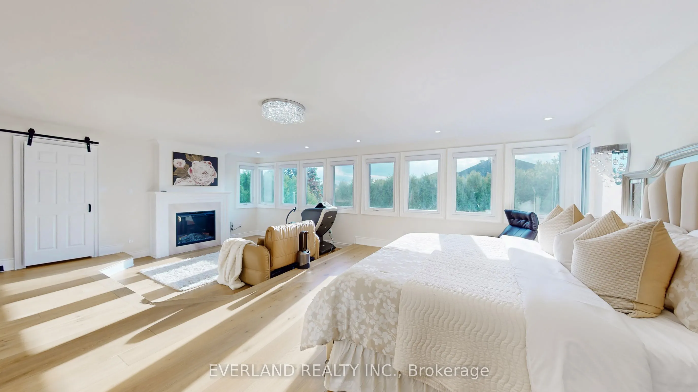 1109 Secretariate Road