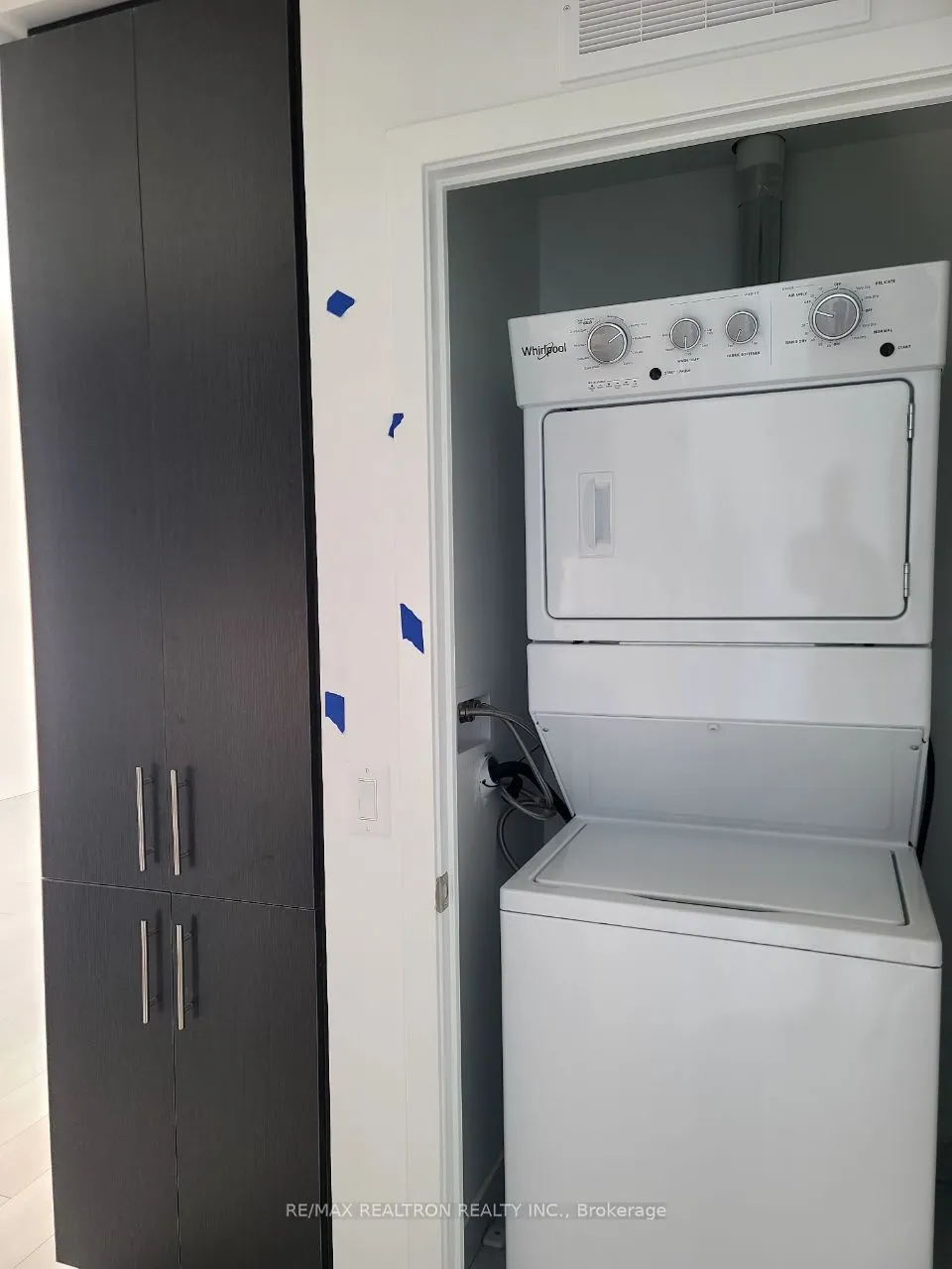 105 Oneida Crescent, #2503