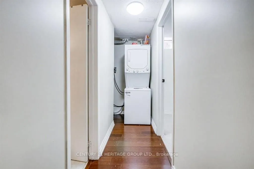 964 Ferndale Crescent, #Basement