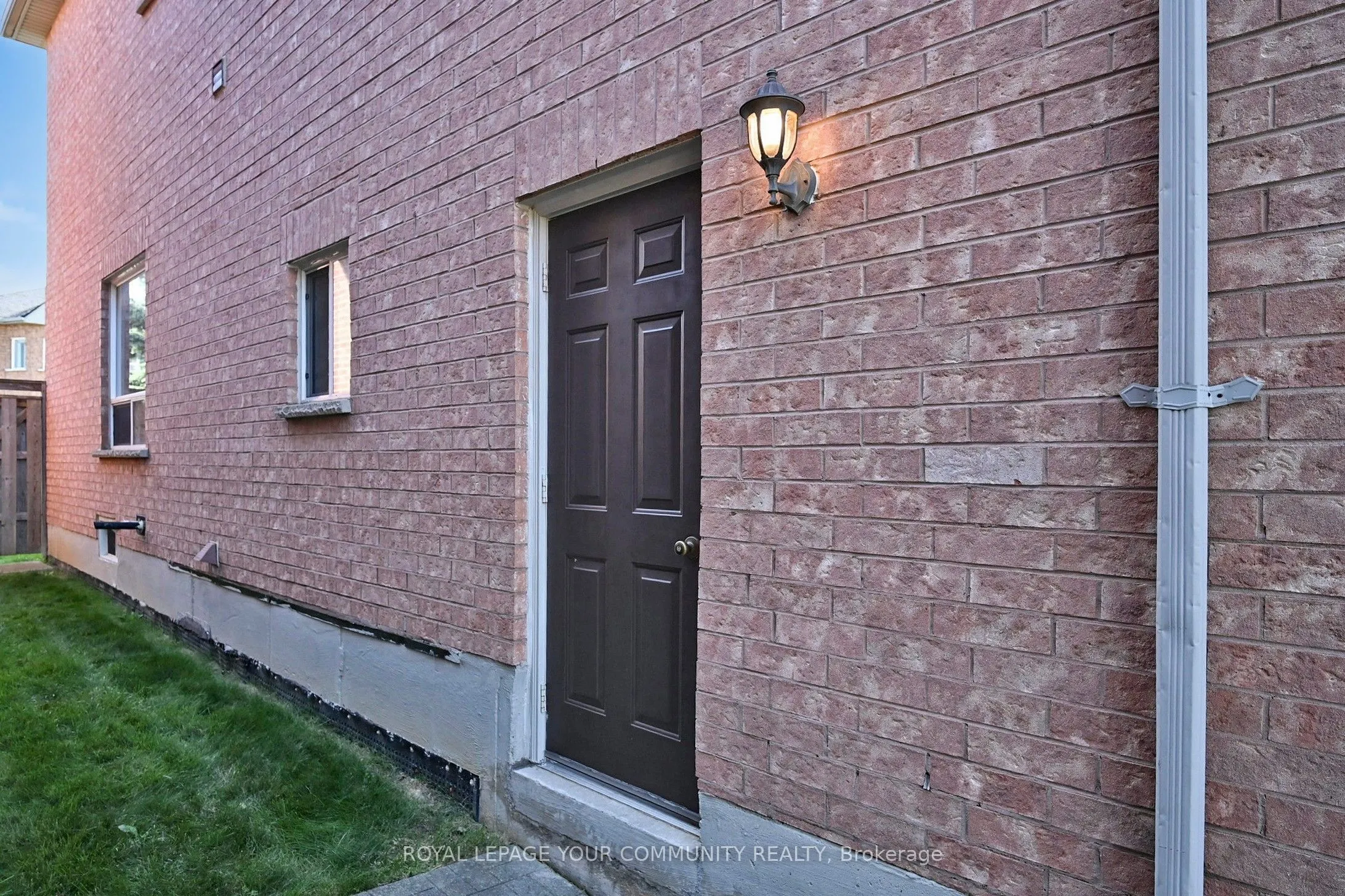 15 Marrone Street
