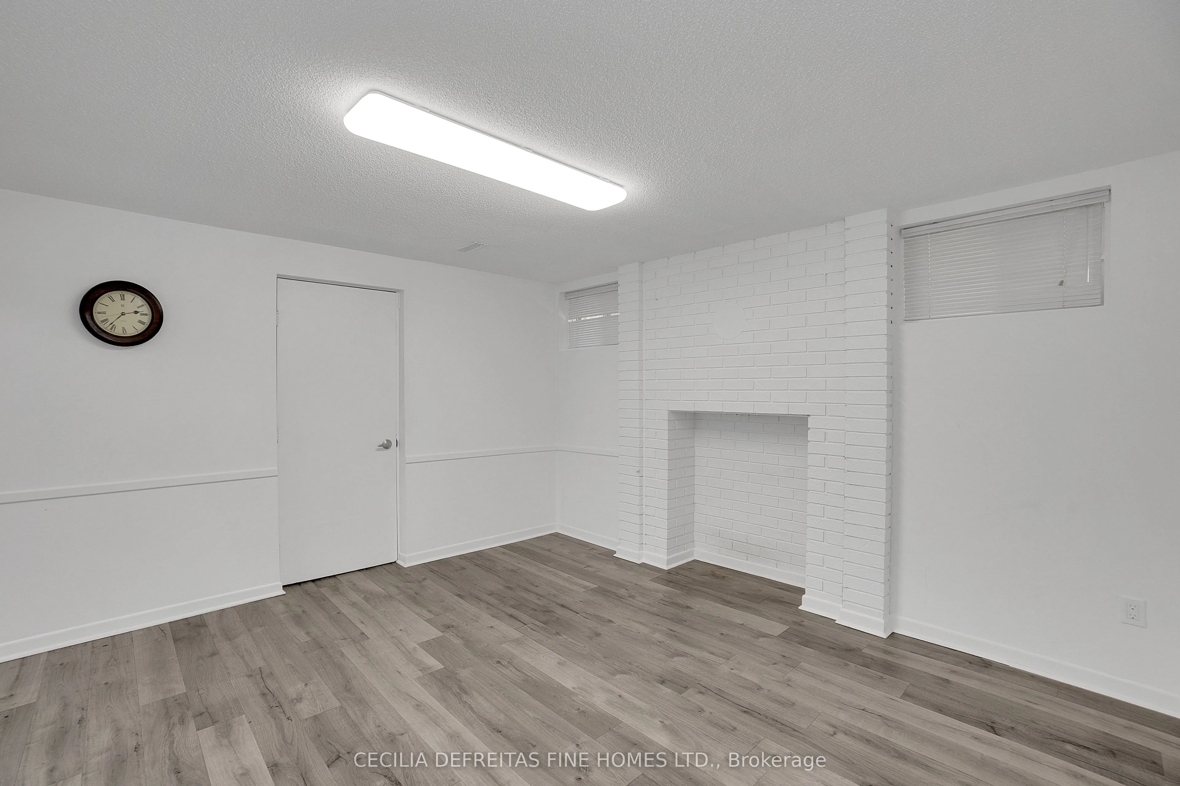 54 Ashburn Crescent, #LOWER