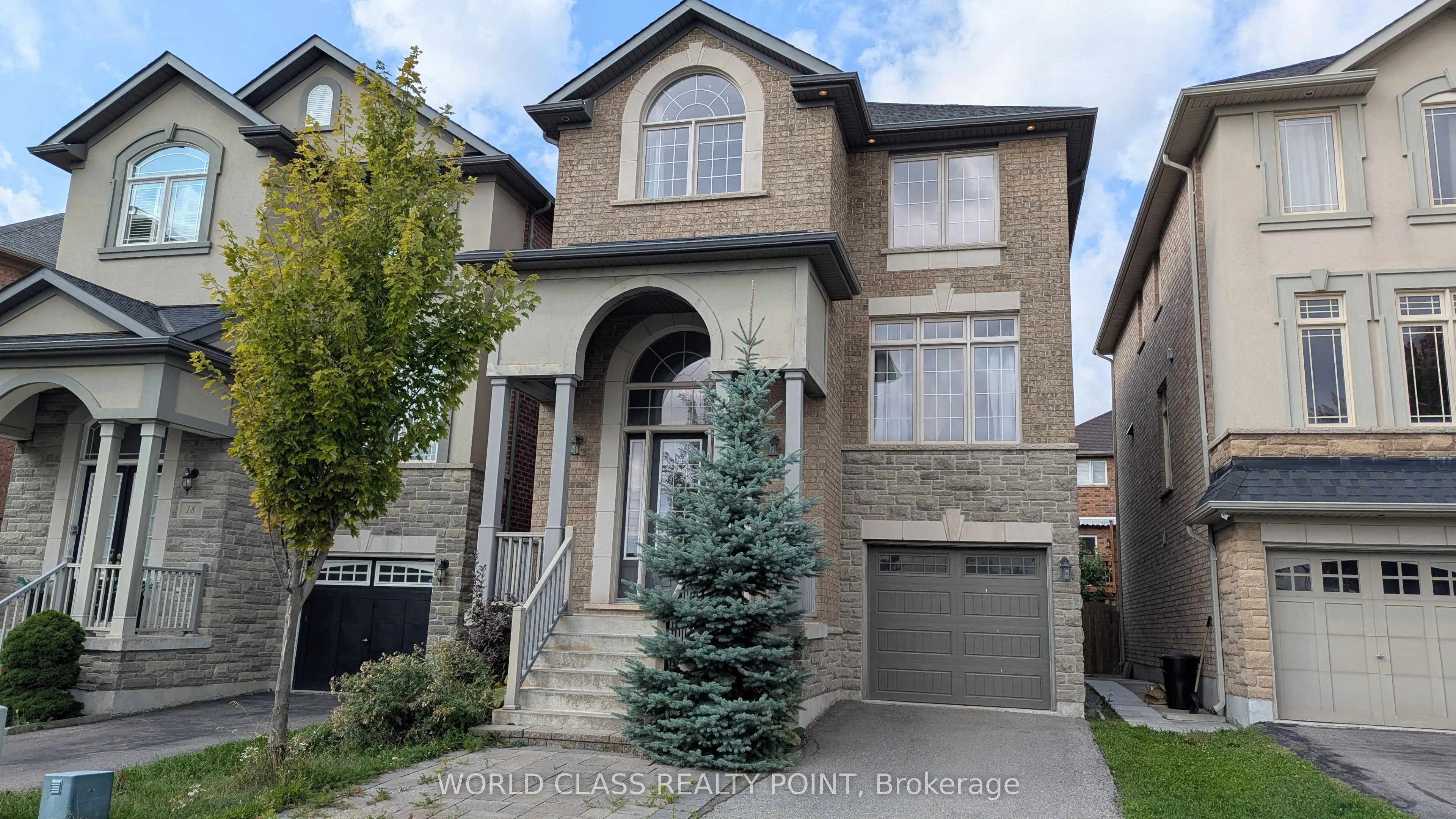22 Gesher Crescent