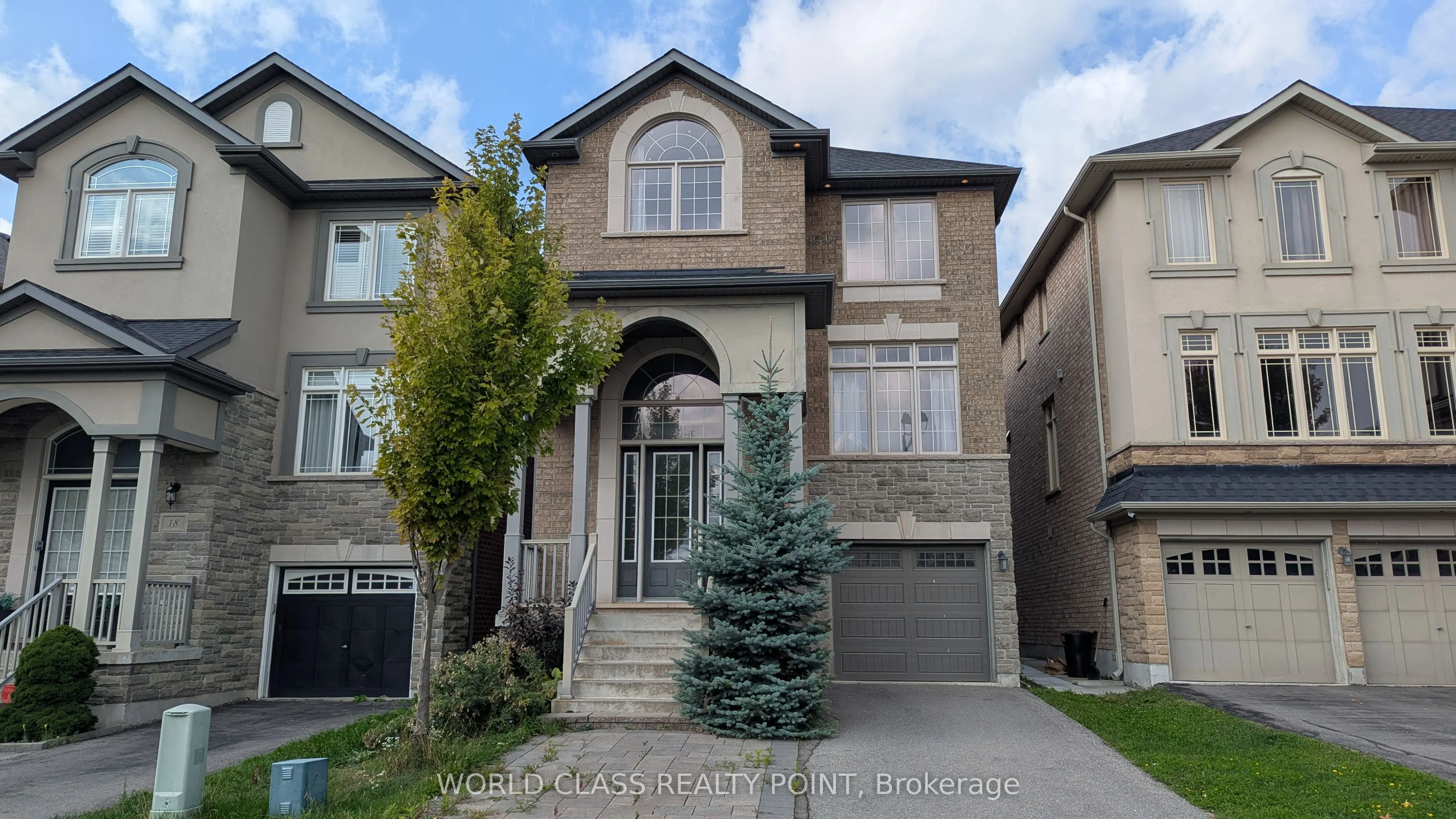 22 Gesher Crescent