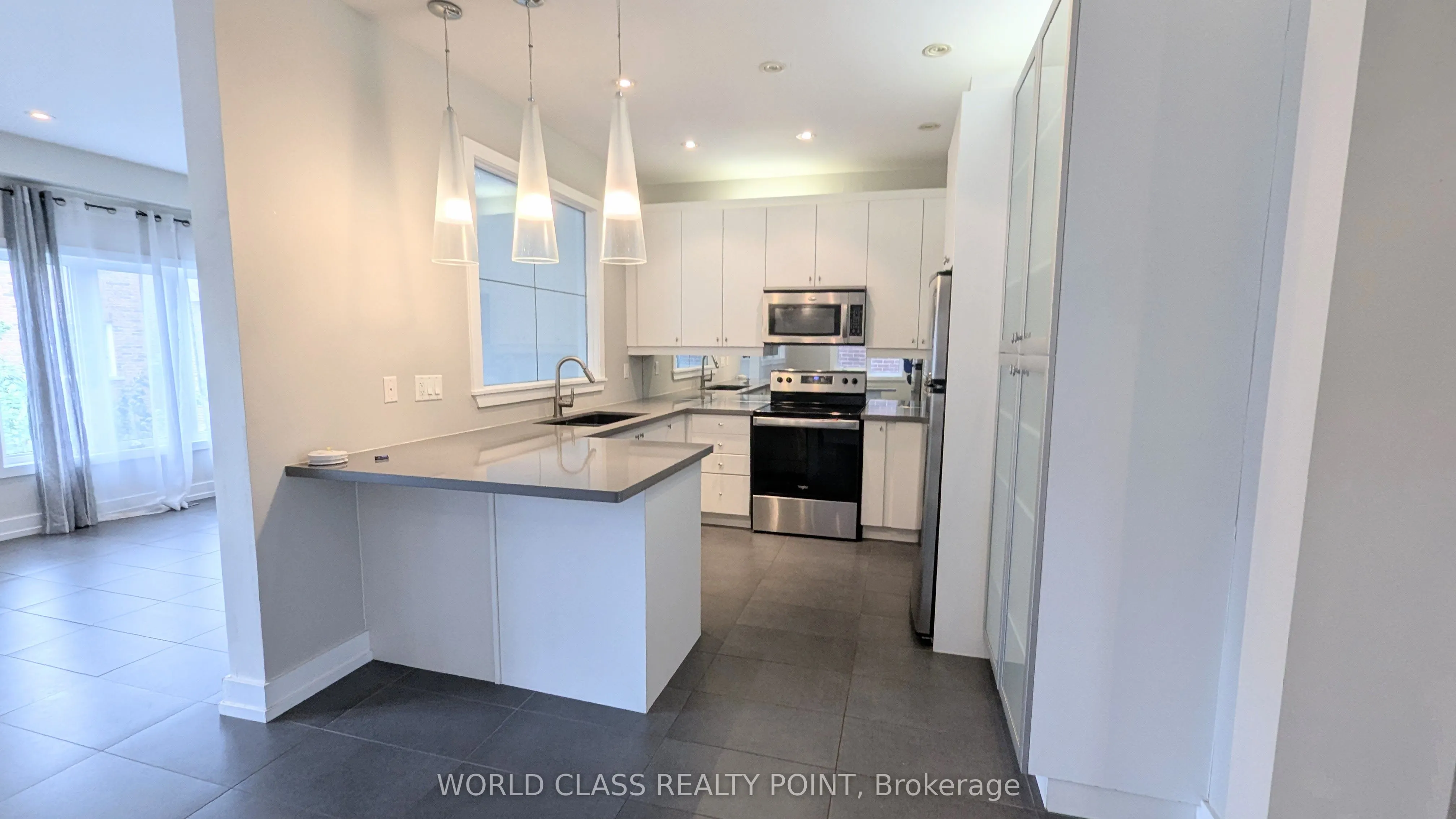 22 Gesher Crescent