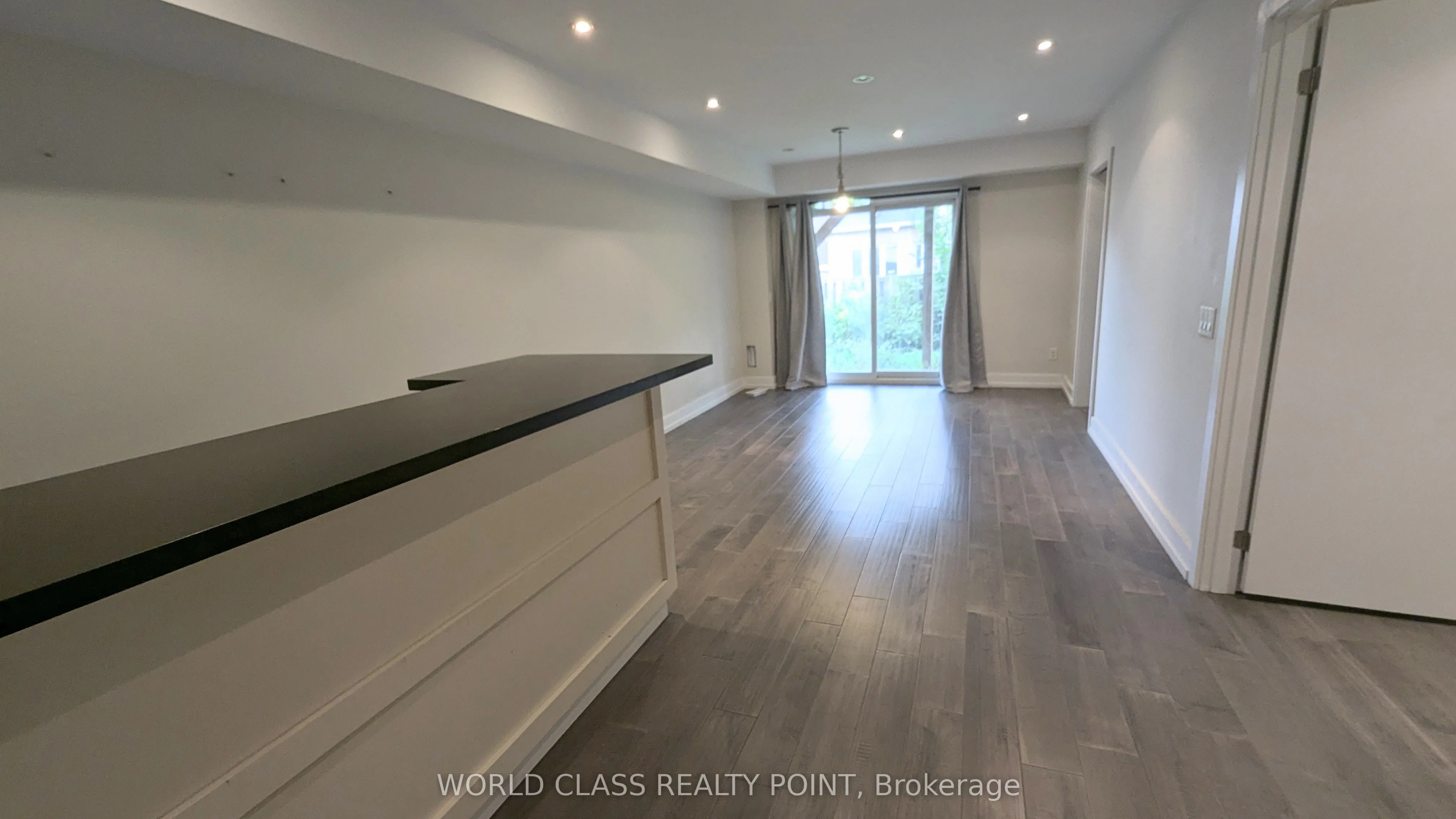 22 Gesher Crescent