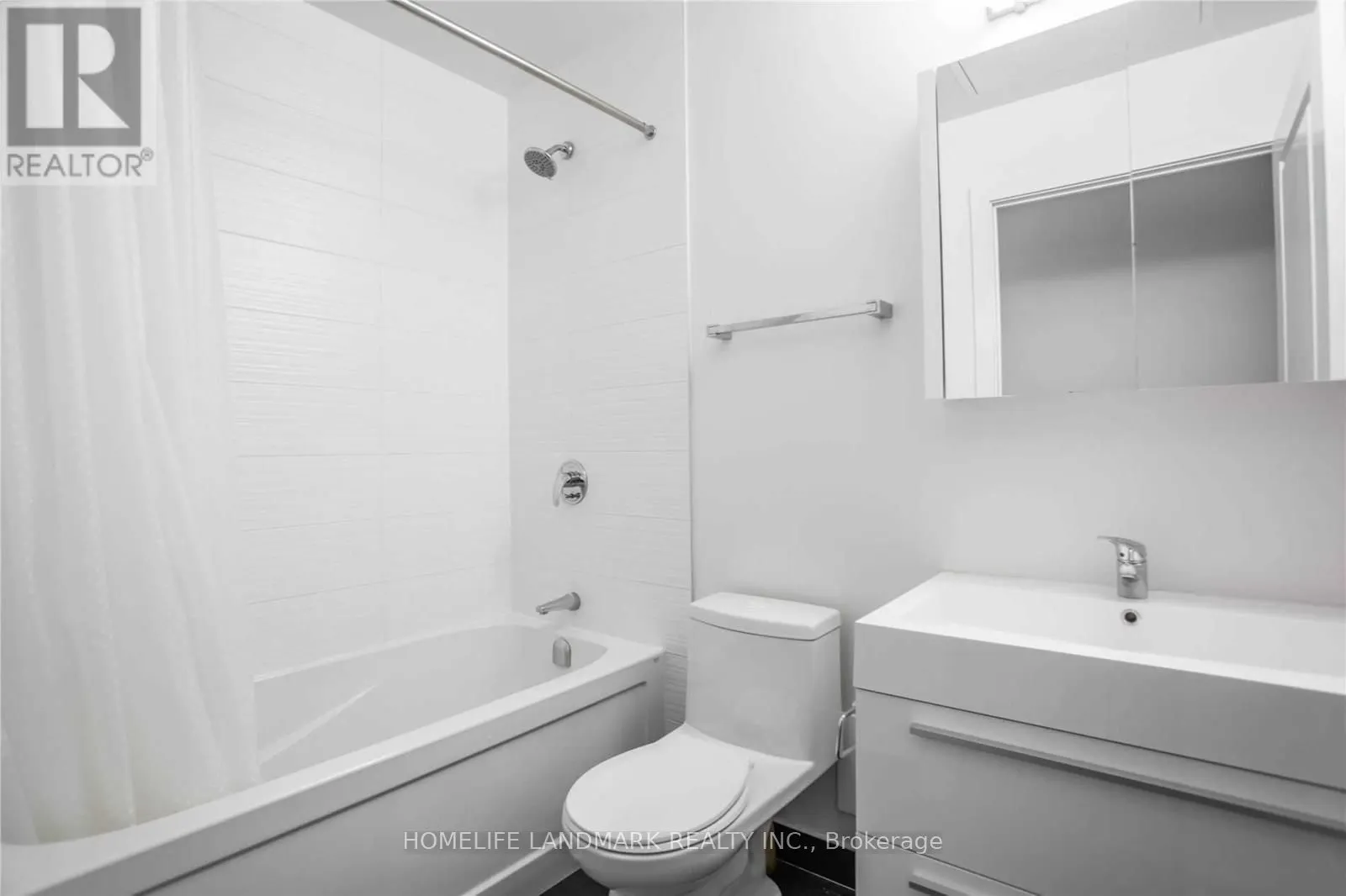 180 enterprise Boulevard, #15
