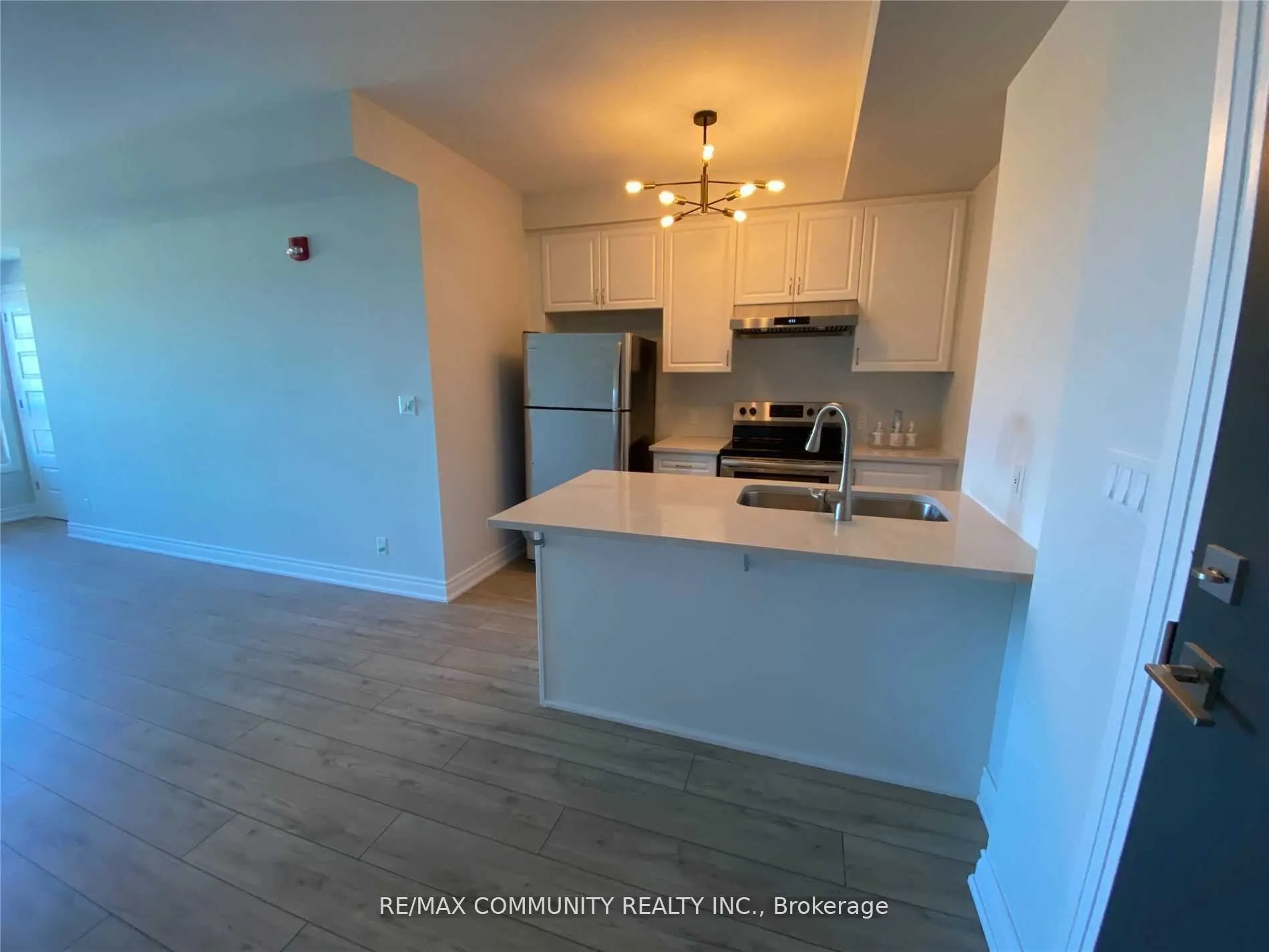 58 Adam Sellers Street E, #413
