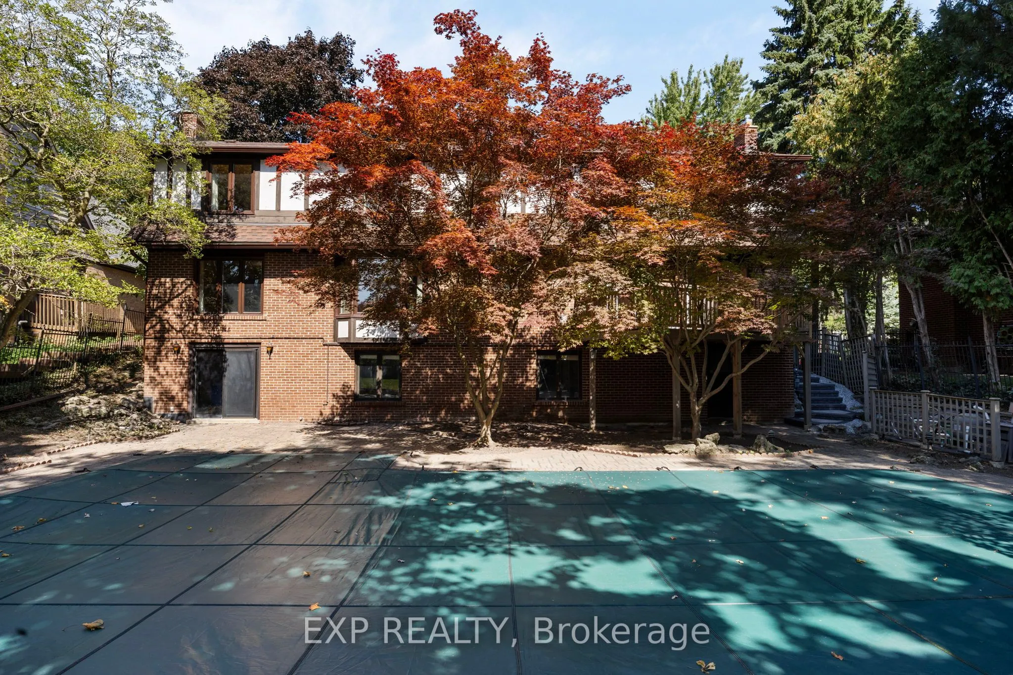 70 Hemingway Crescent N