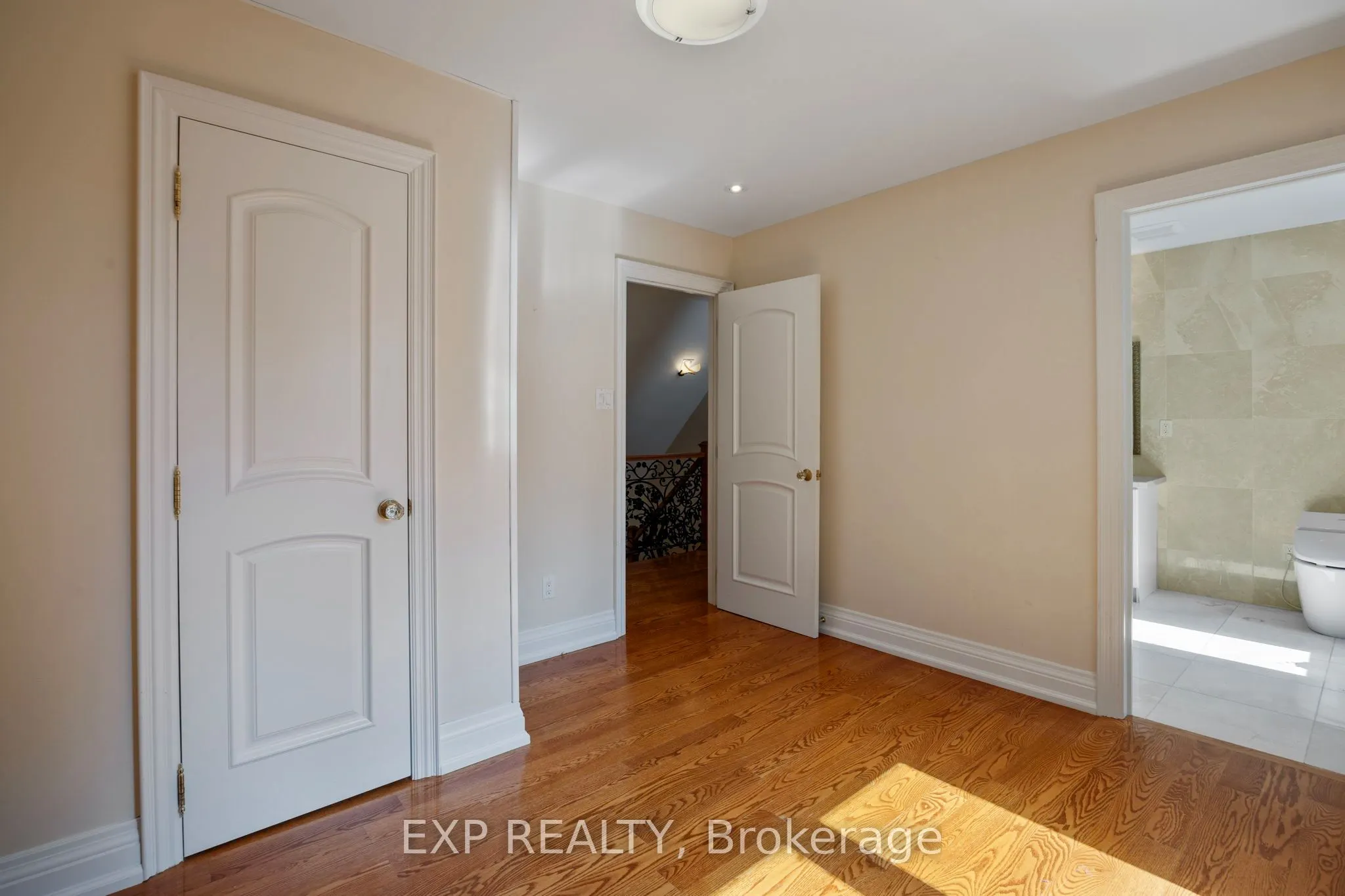 70 Hemingway Crescent