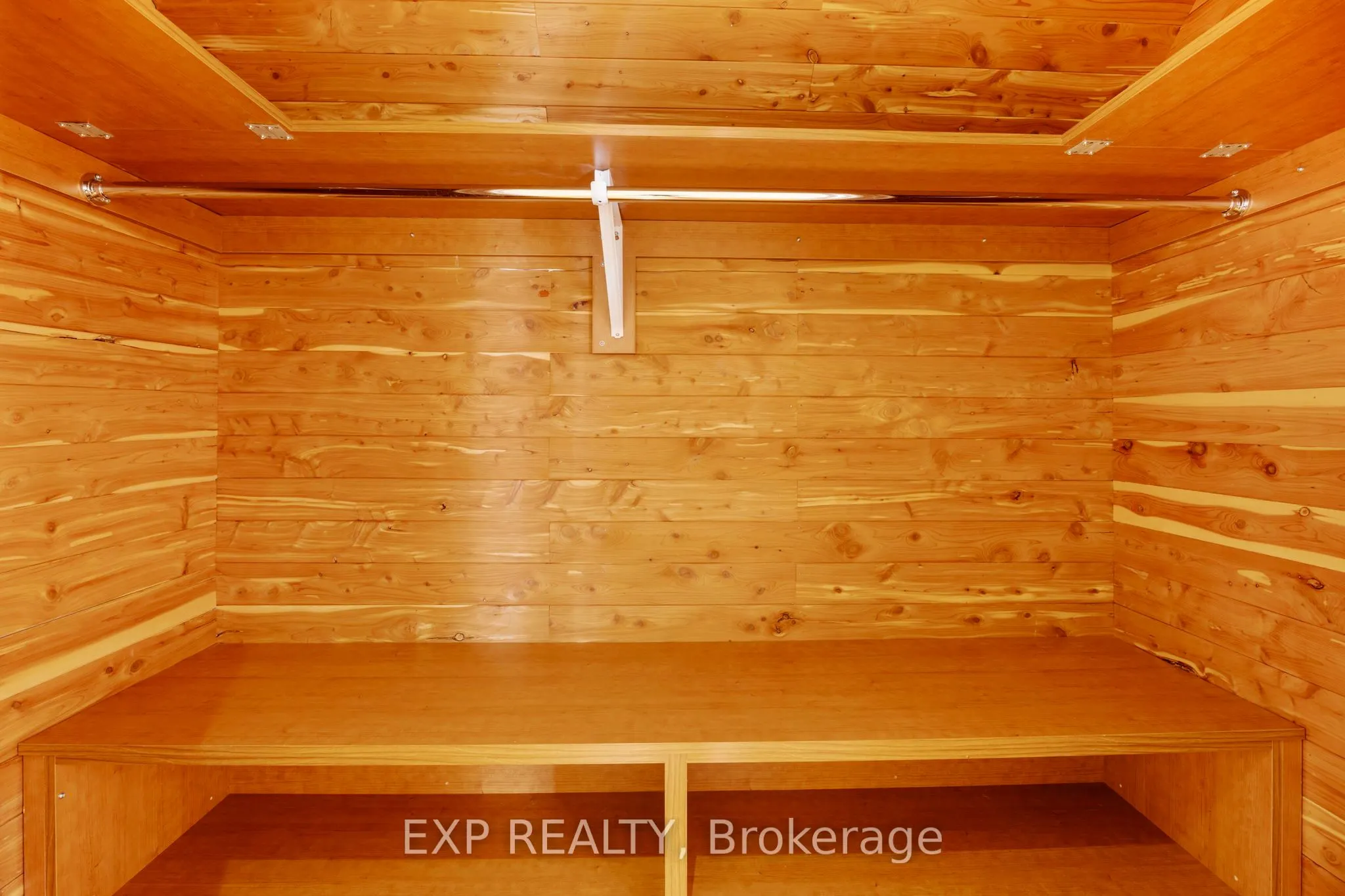 70 Hemingway Crescent