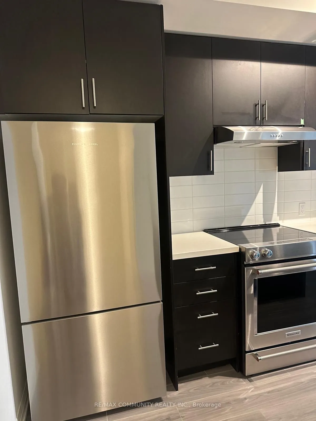 8960 Jane Street, #302