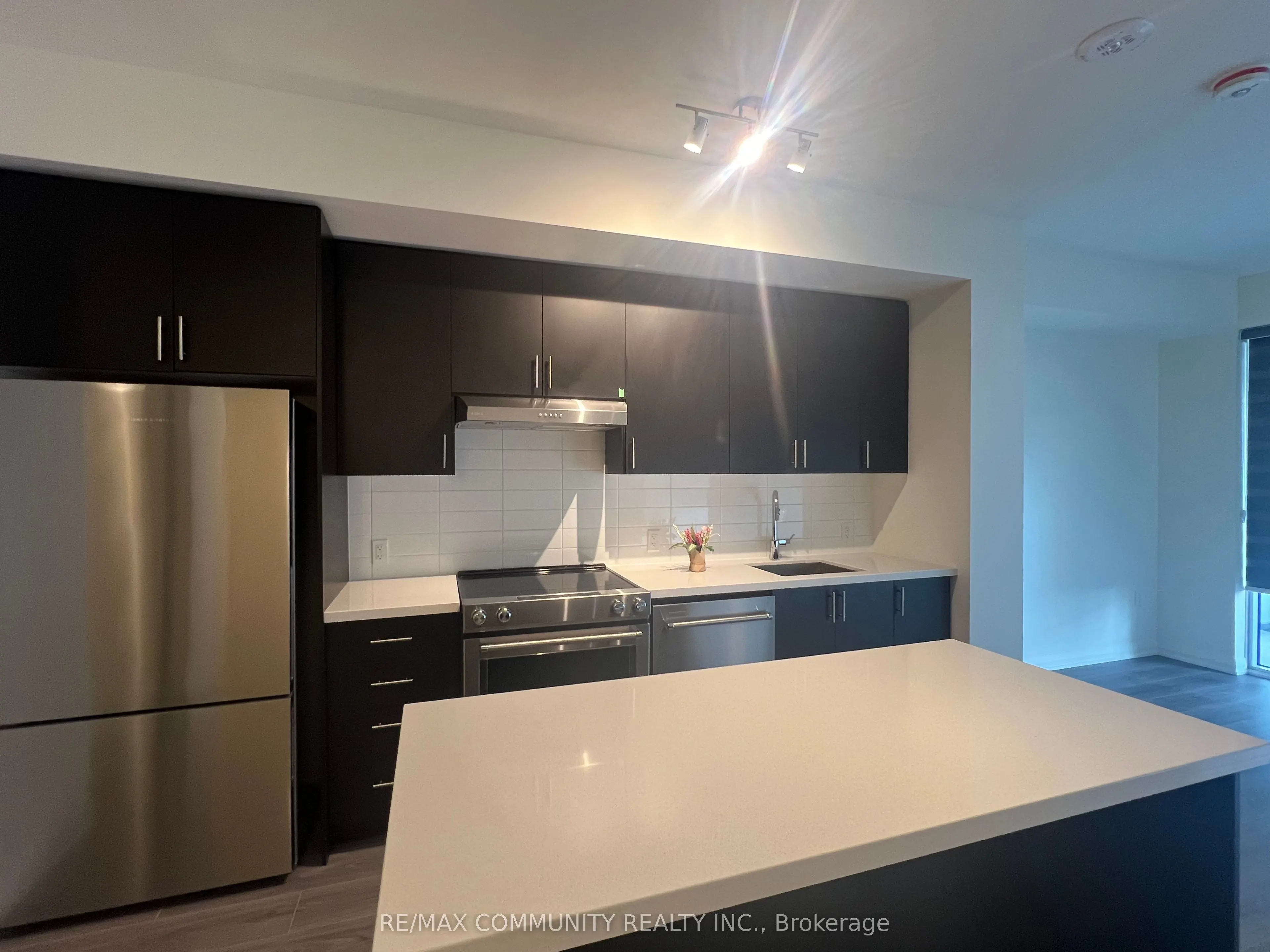 8960 Jane Street, #302