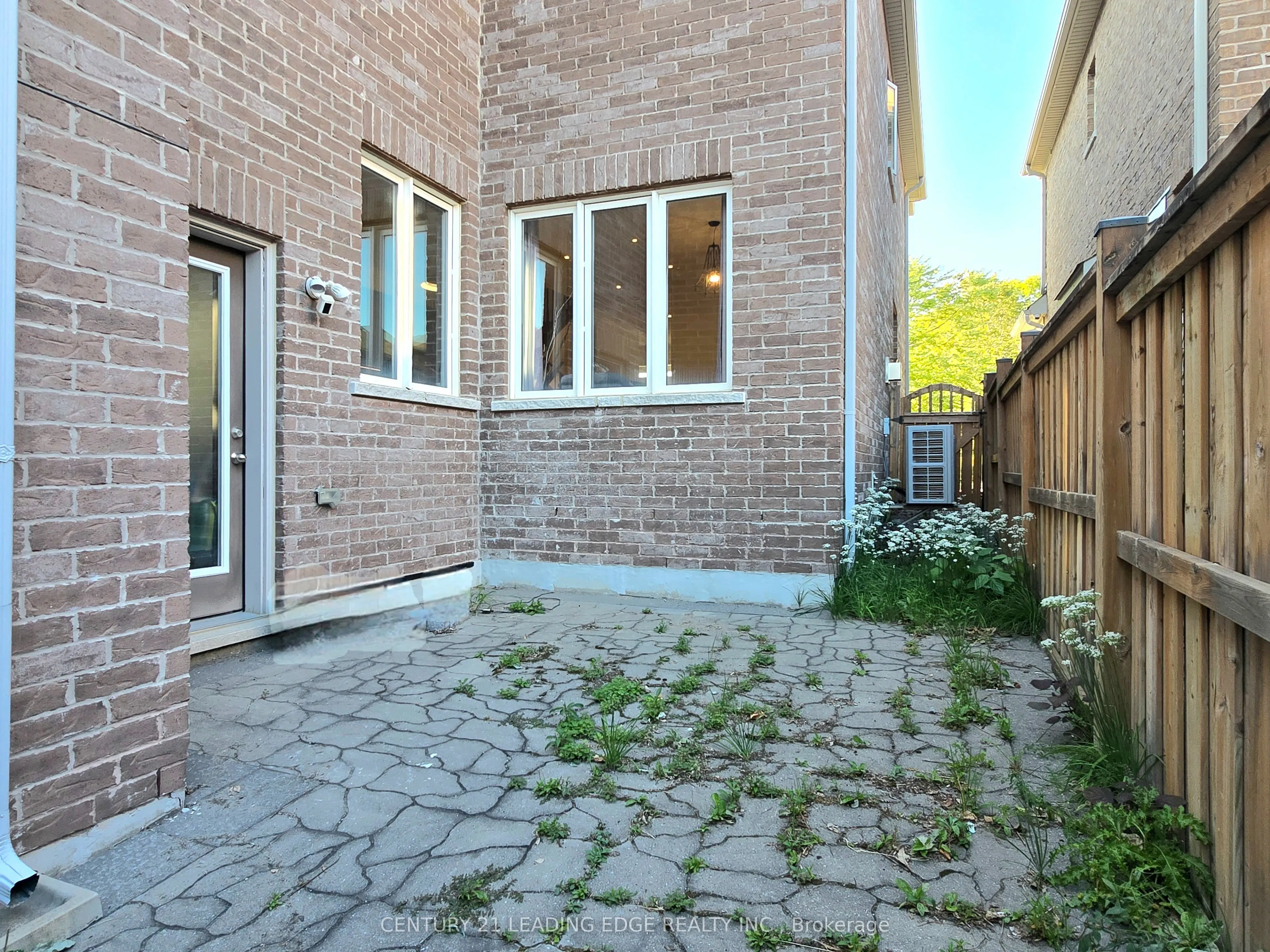 483 William Forster Road