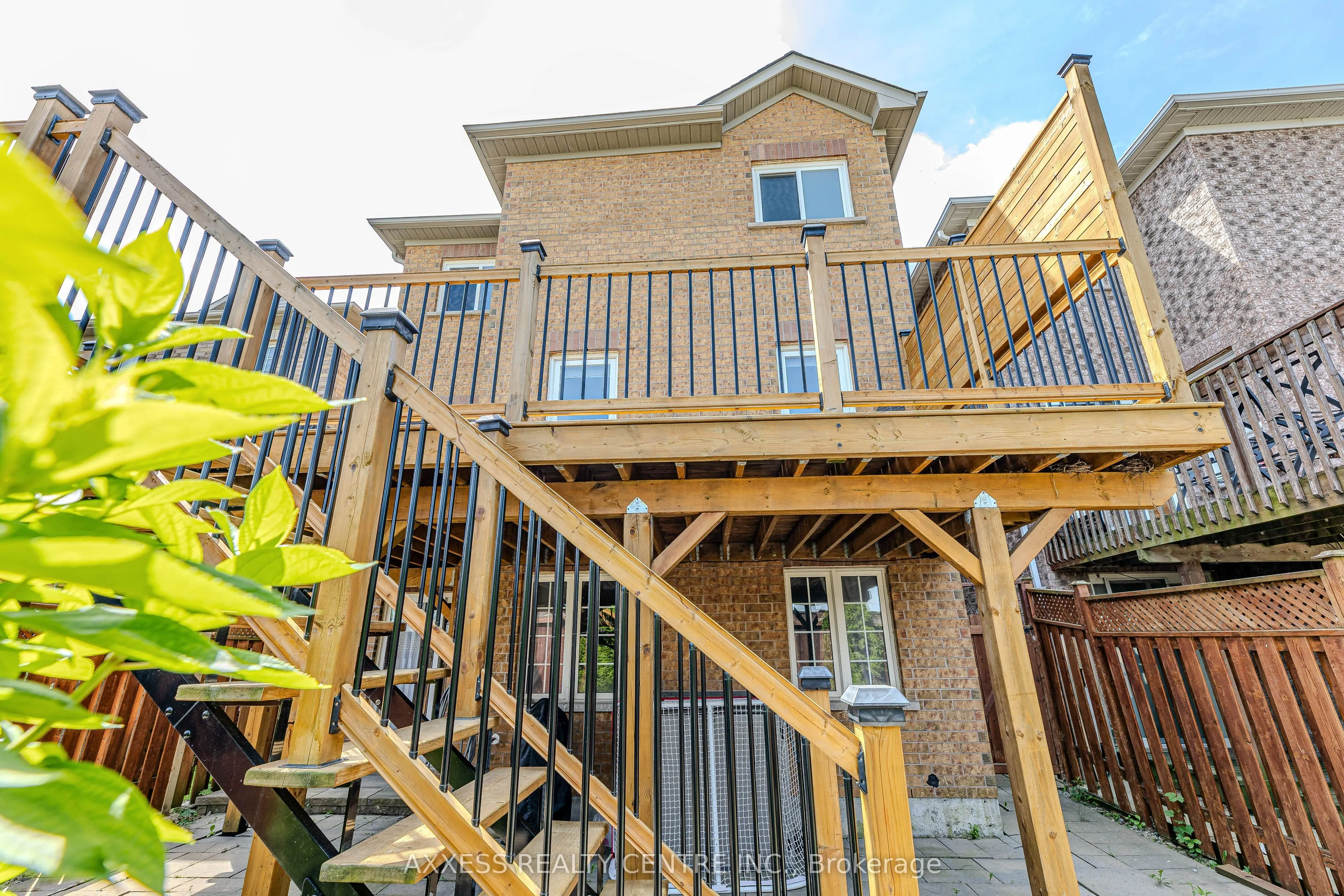 72 Beaverbrook Crescent
