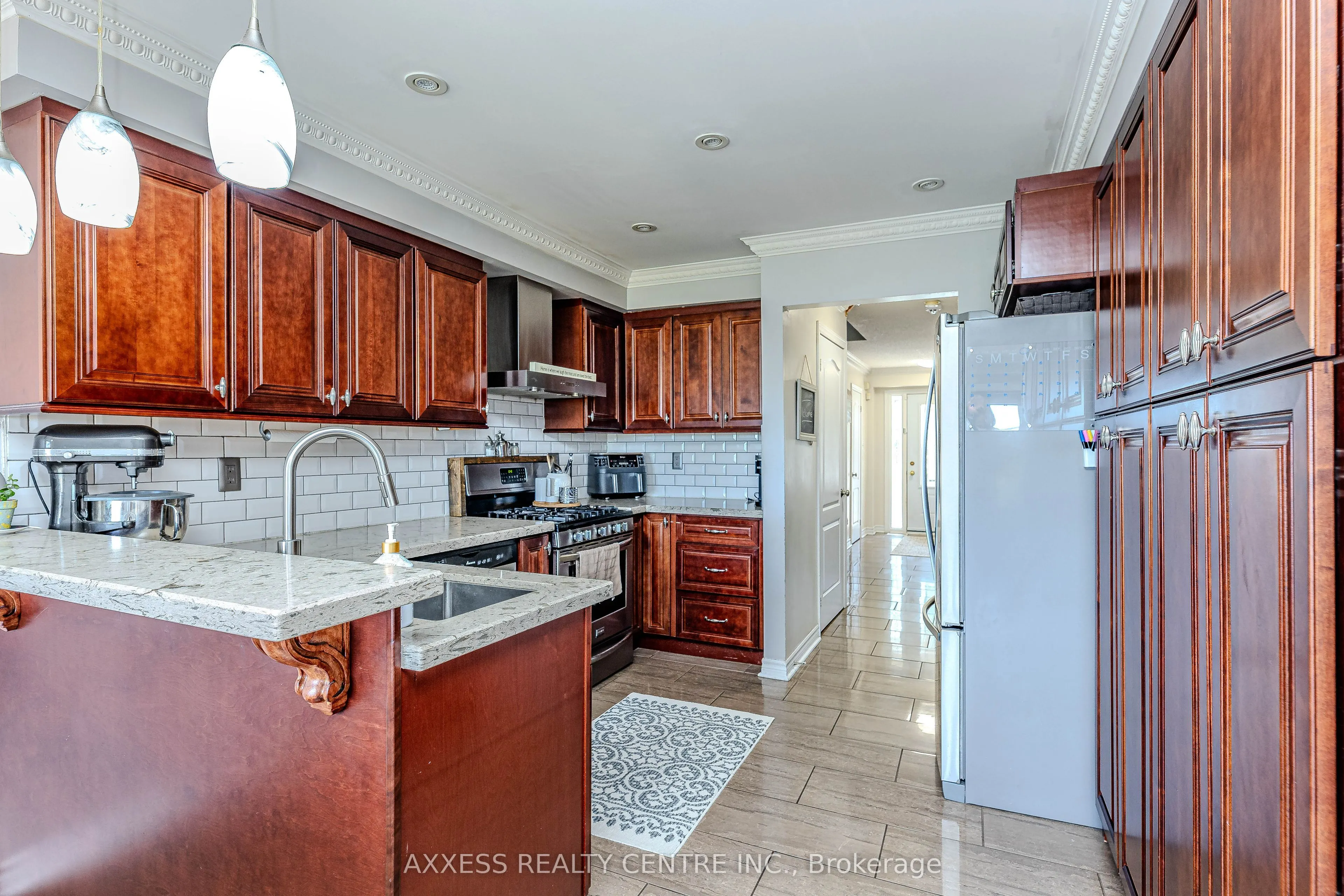 72 Beaverbrook Crescent