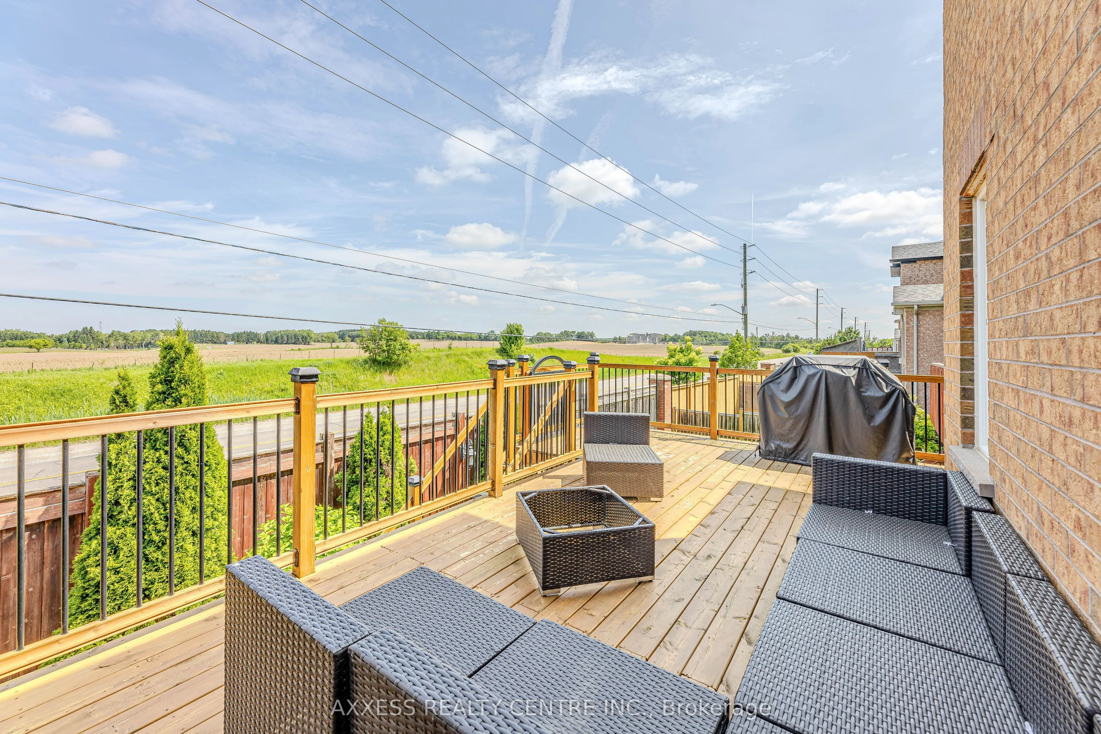 72 Beaverbrook Crescent