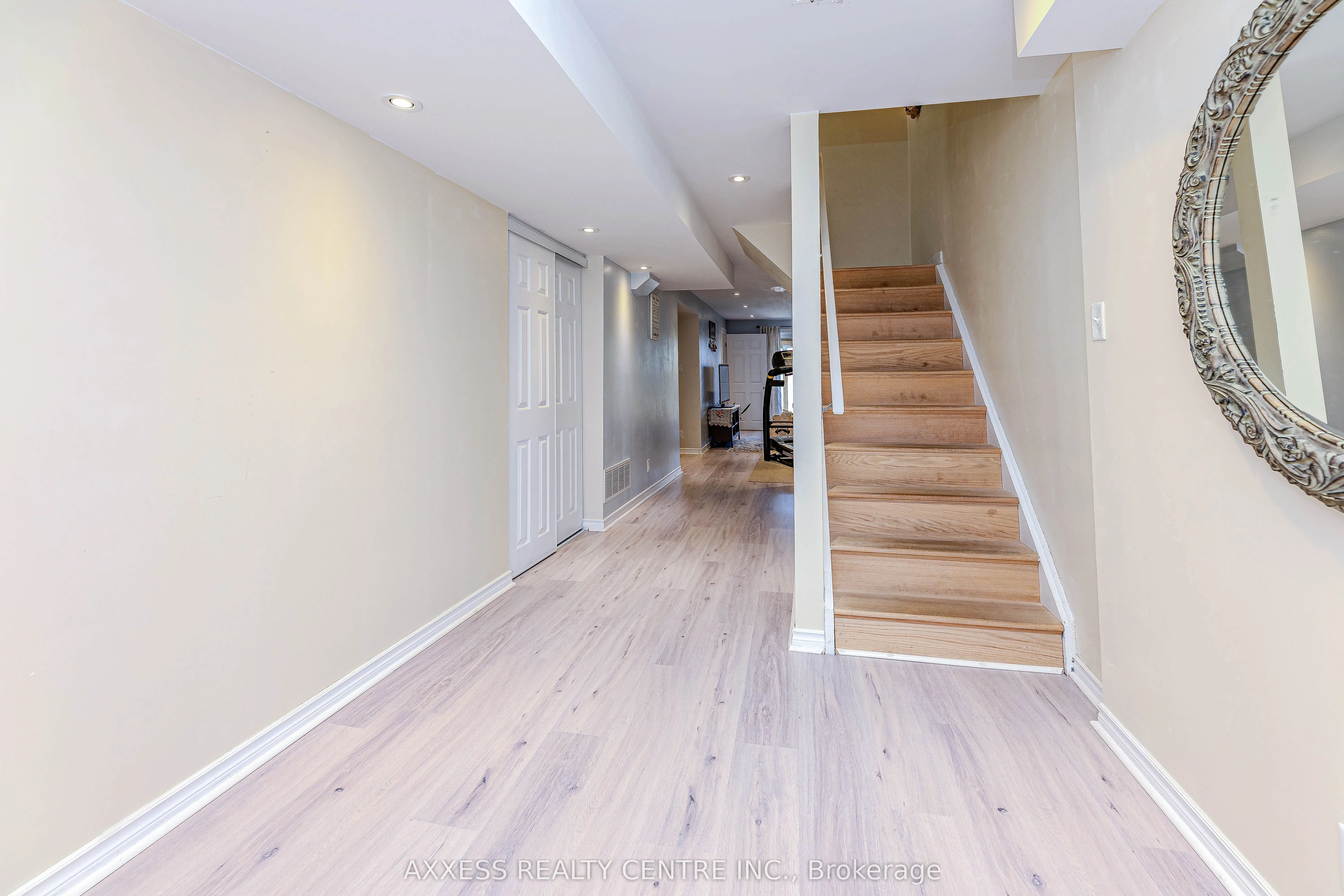 72 Beaverbrook Crescent