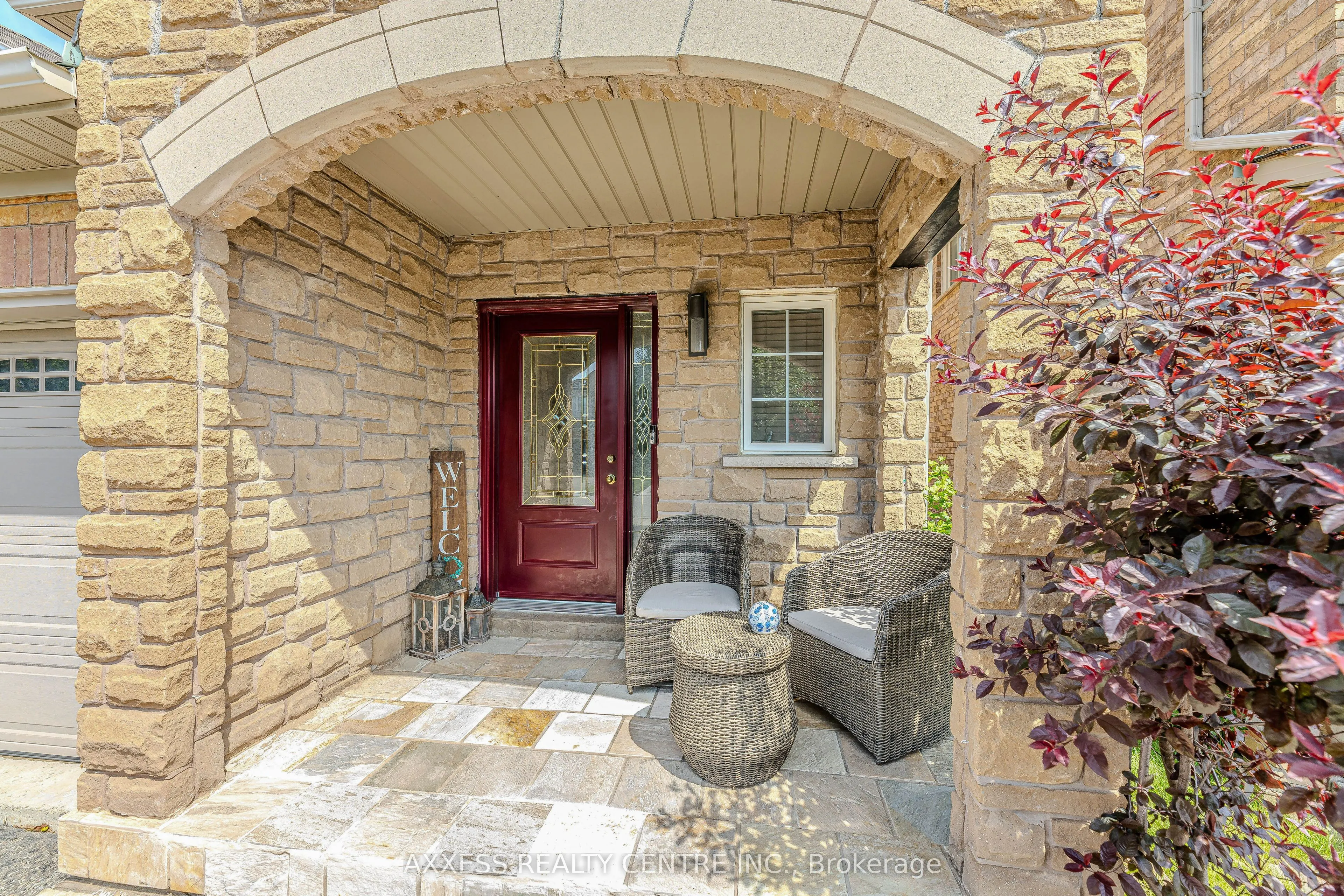72 Beaverbrook Crescent