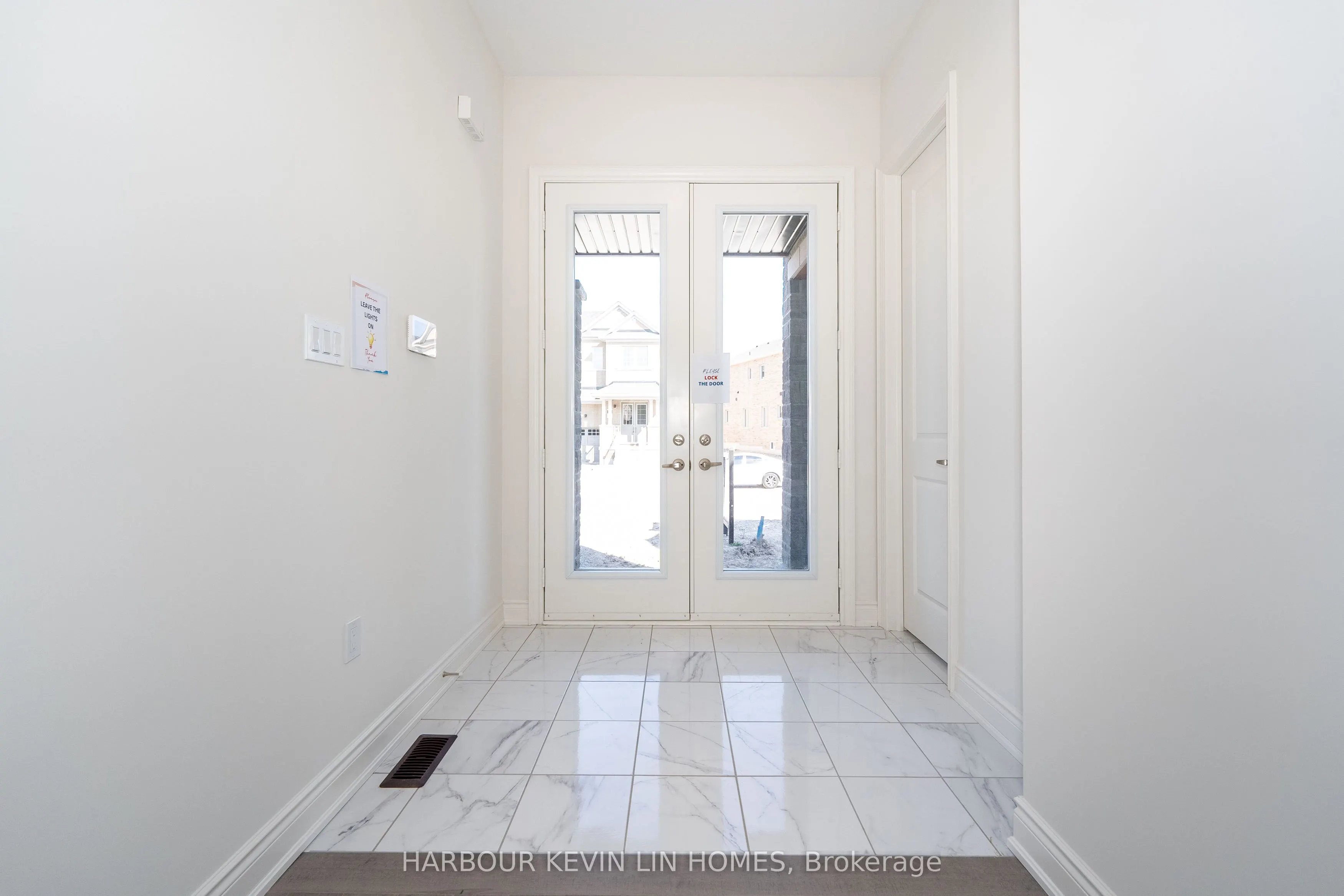 15 Monticola Avenue