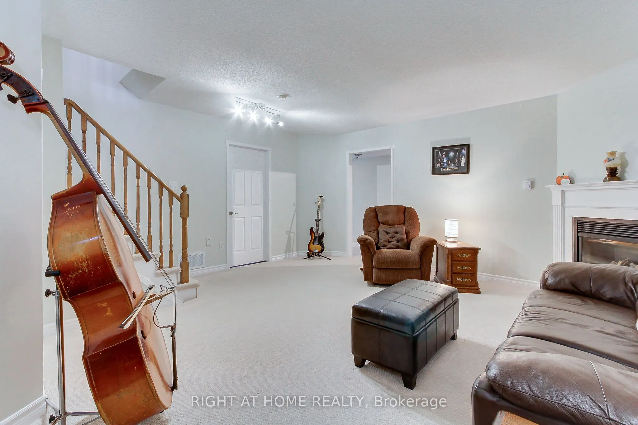 290 Clearmeadow Boulevard