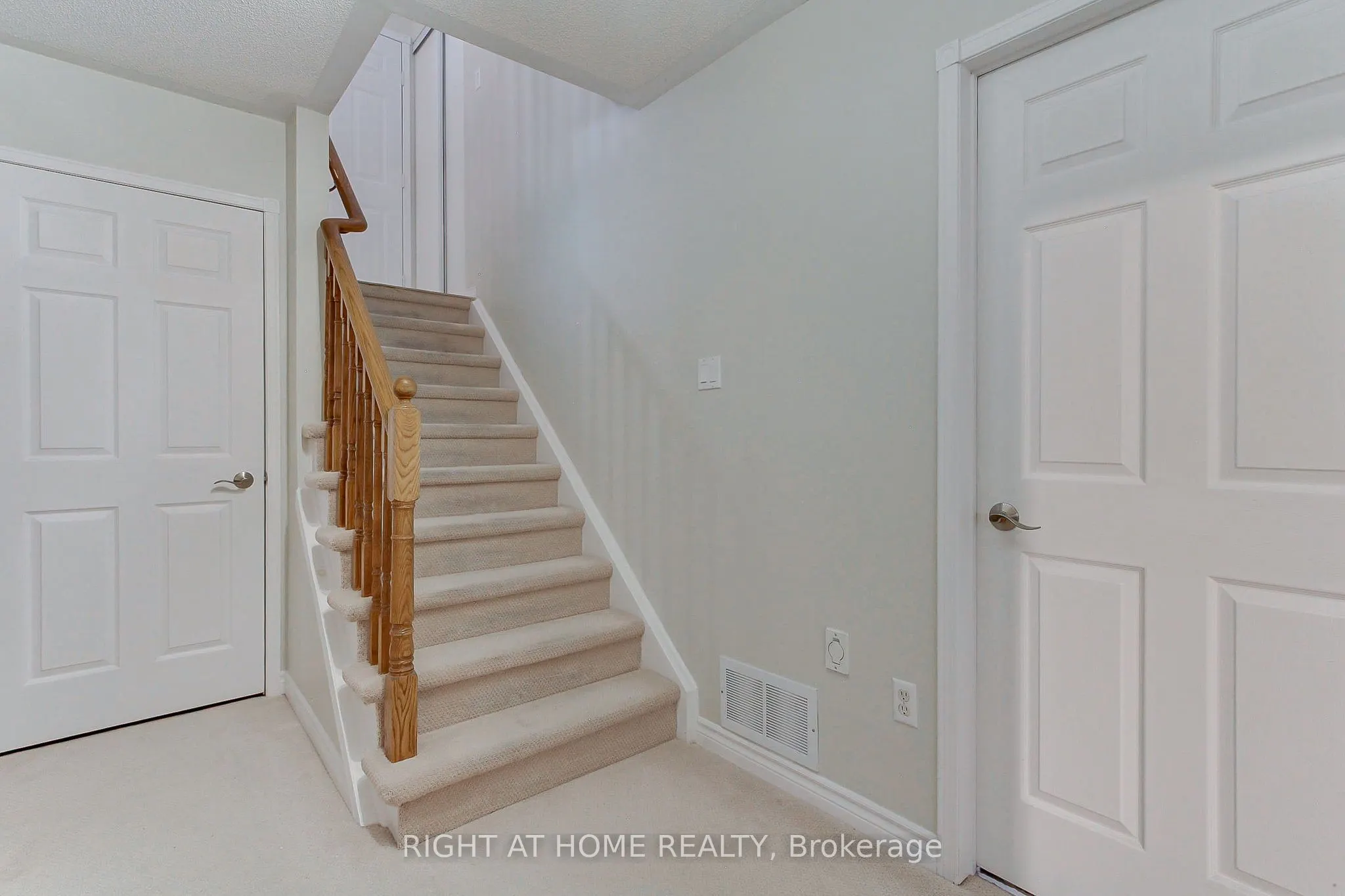 290 Clearmeadow Boulevard