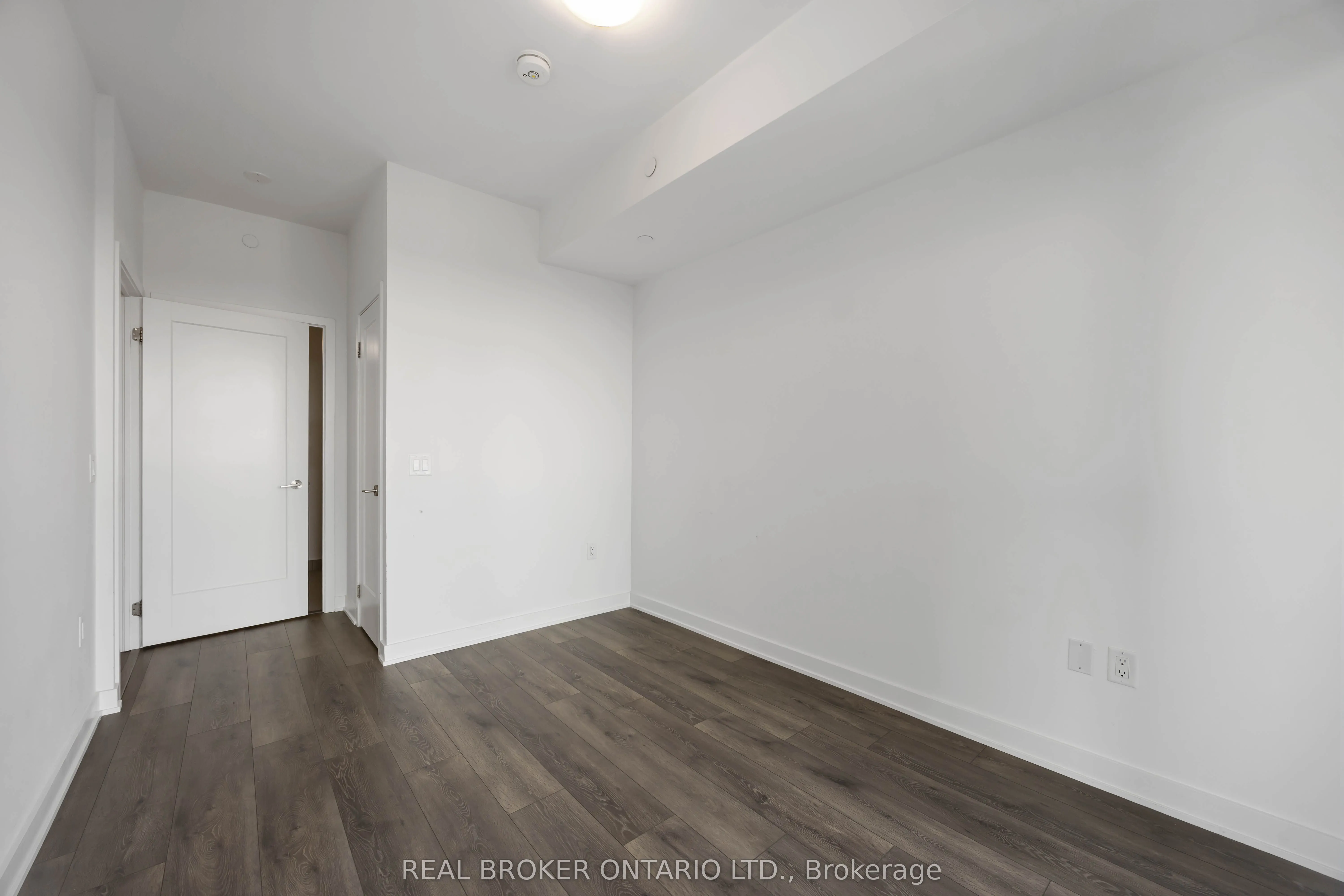 95 Oneida Crescent, #LPH 08