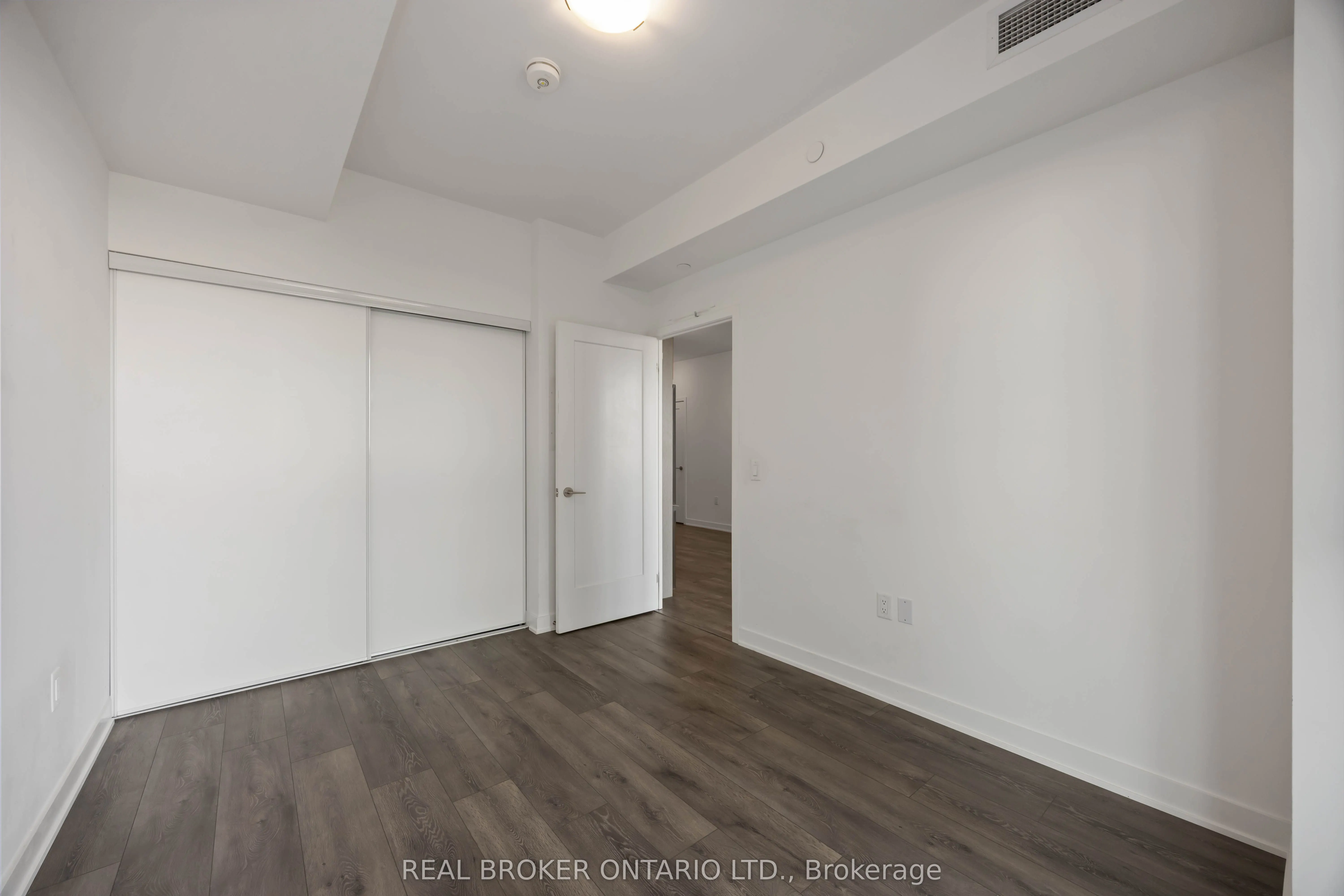 95 Oneida Crescent, #LPH 08