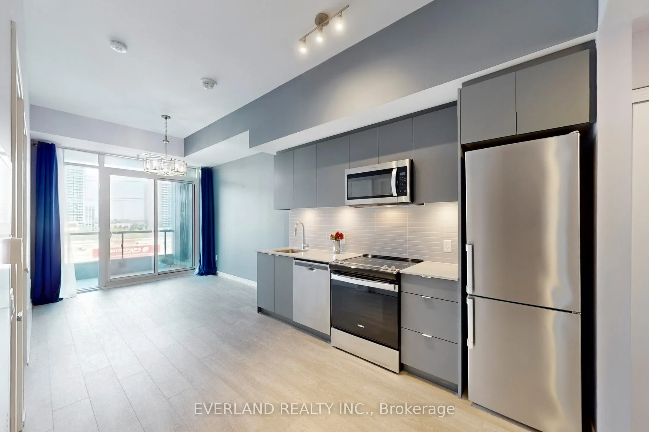 8868 Yonge St Street, #709E