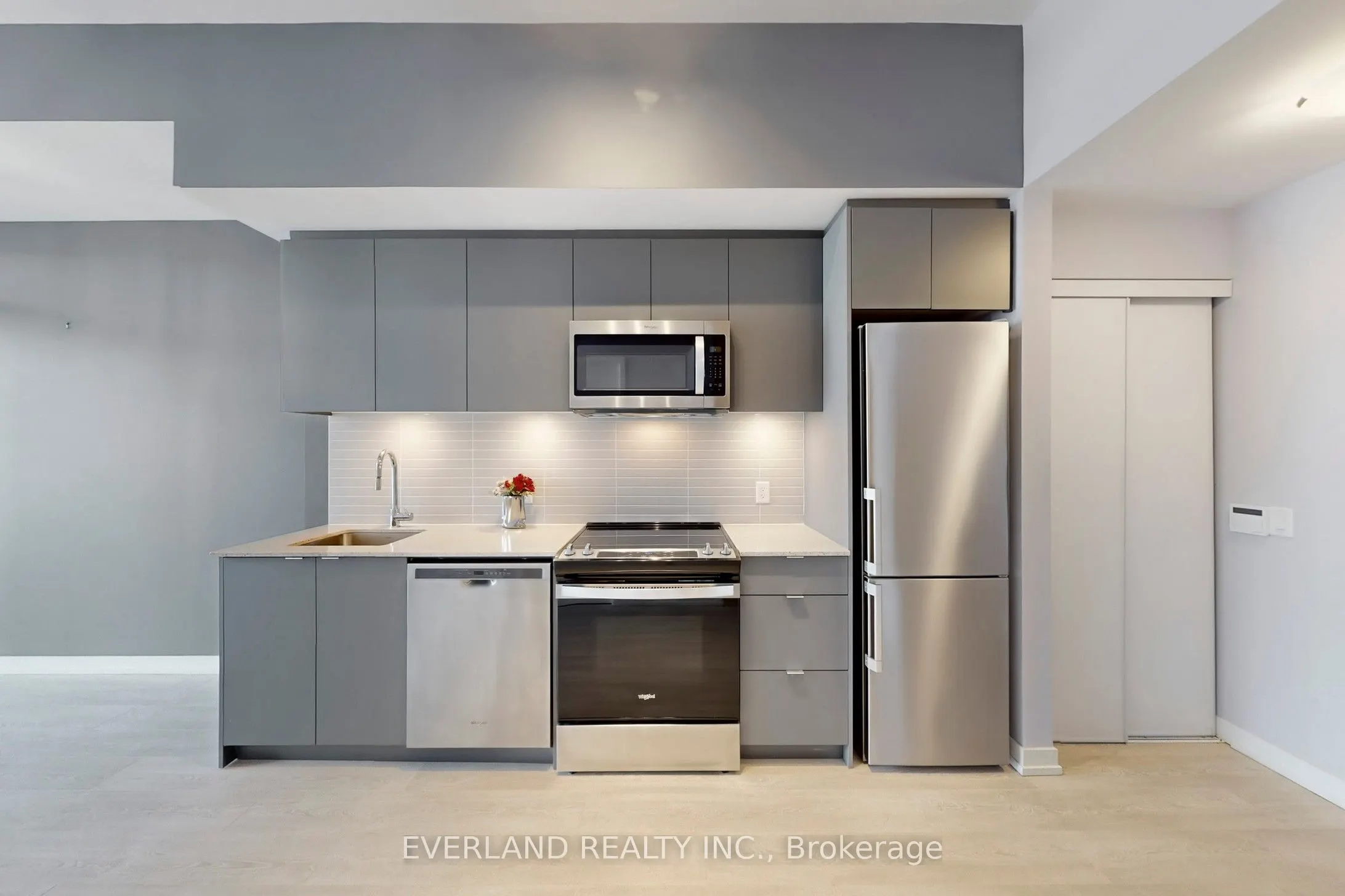 8868 Yonge St Street, #709E