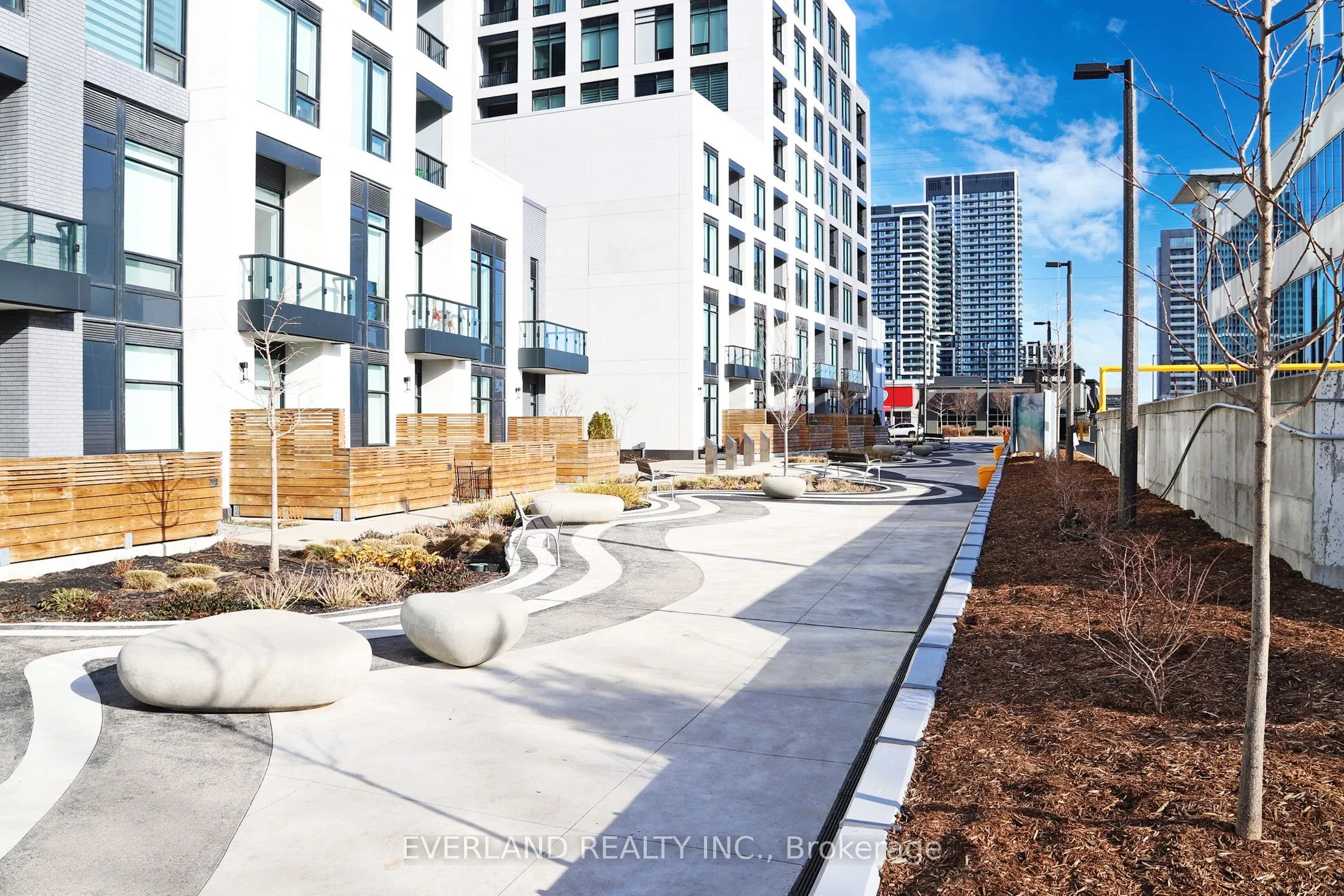 8868 Yonge St Street, #709E
