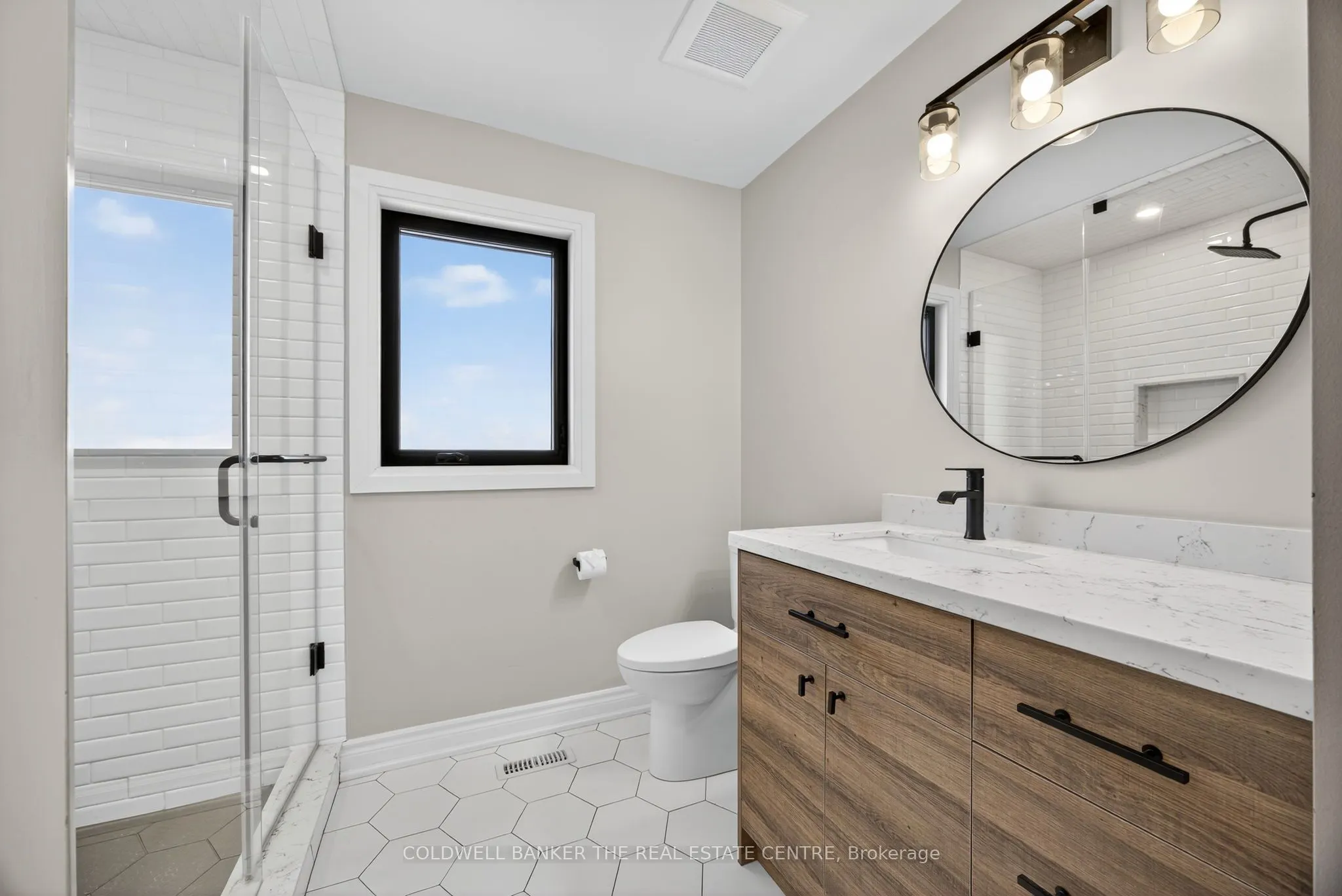 369 Dowson Loop