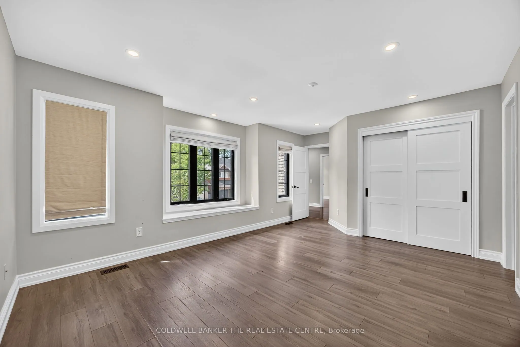 369 Dowson Loop
