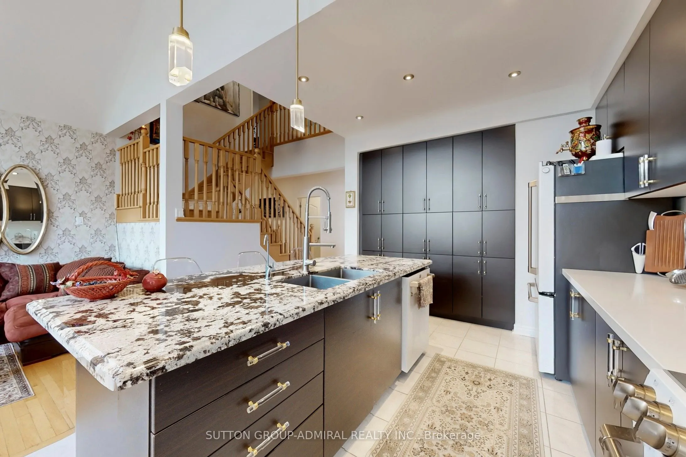 62 Waterton Way