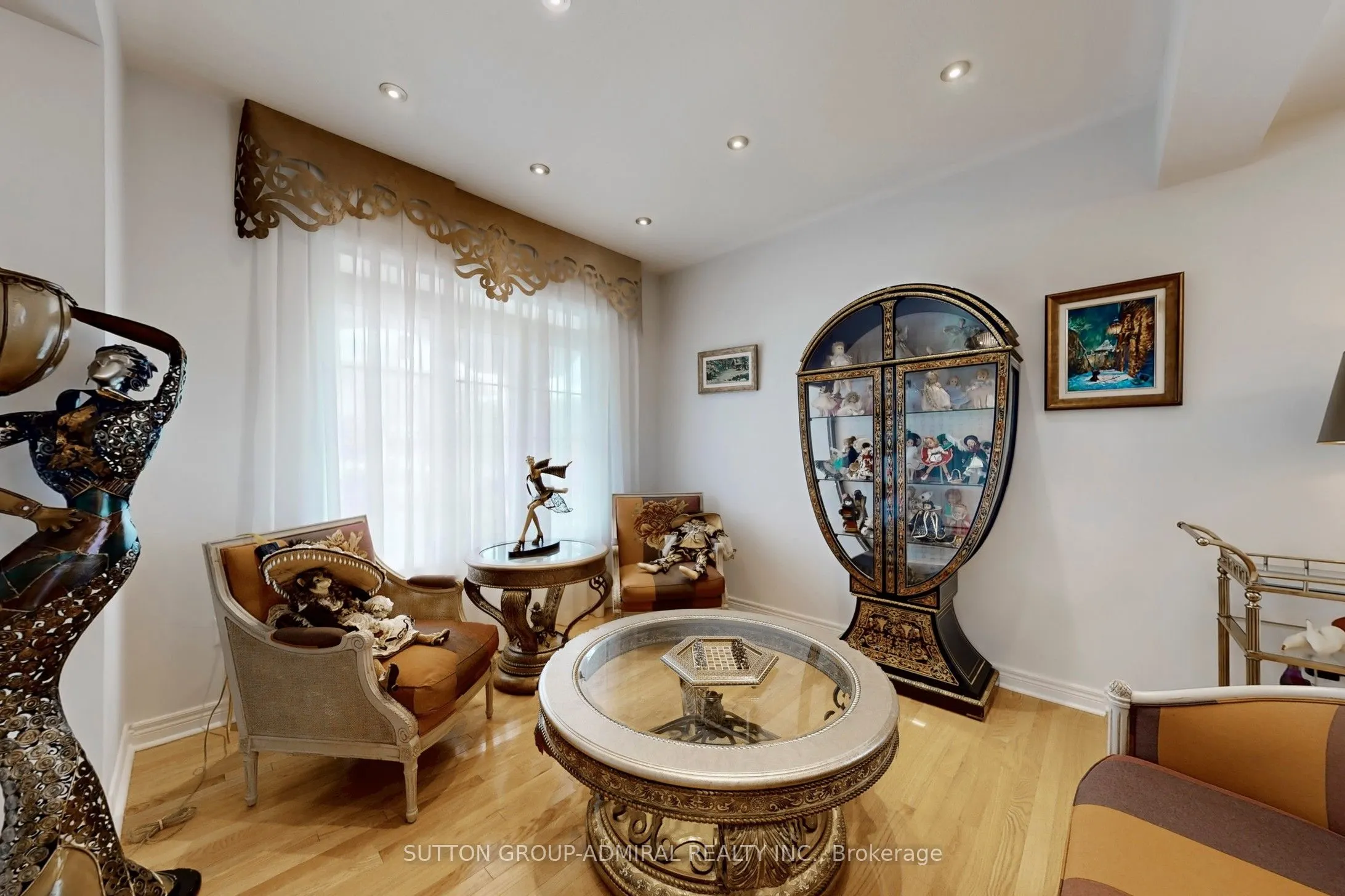 62 Waterton Way