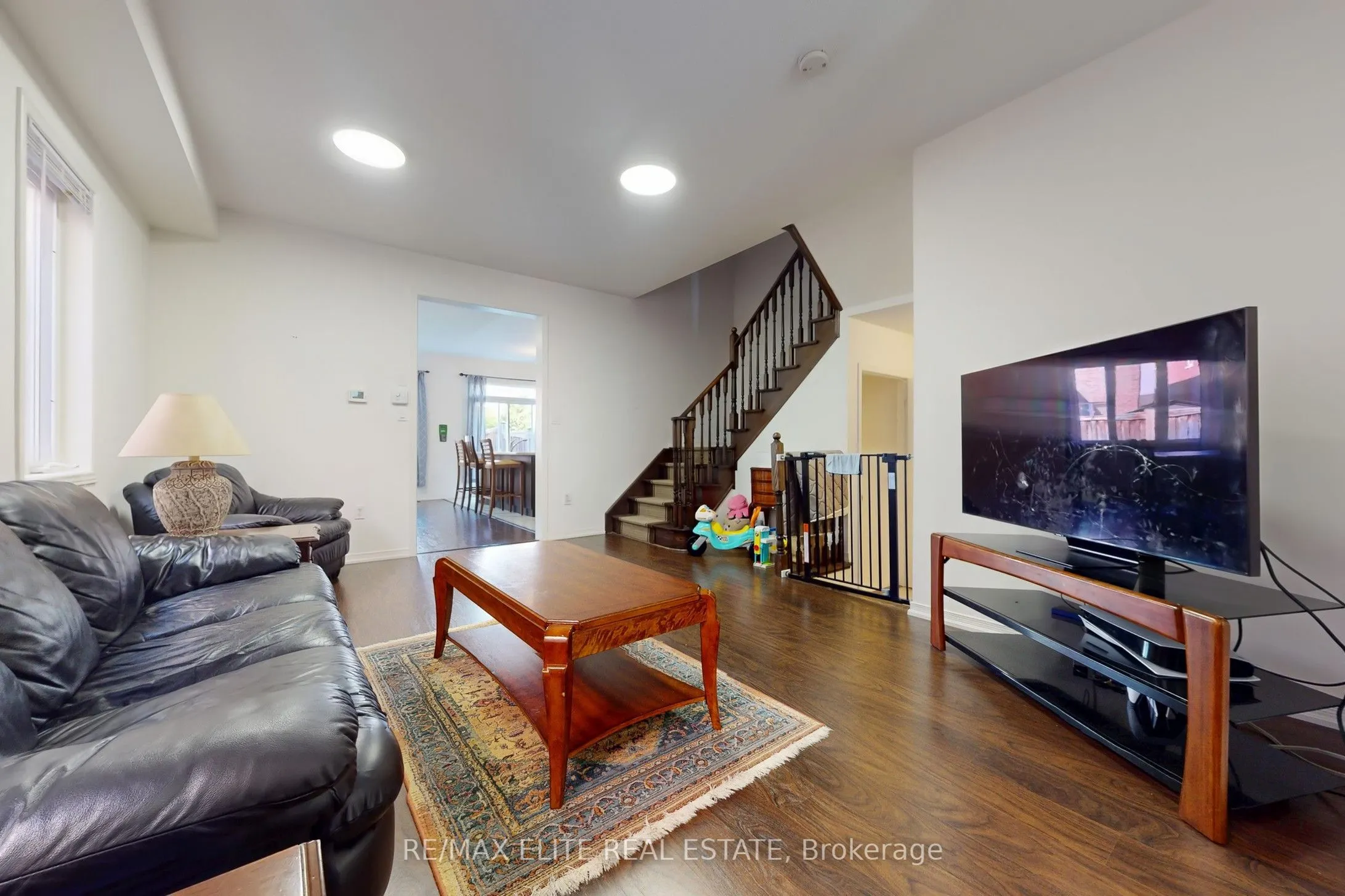1215 Mccron Crescent