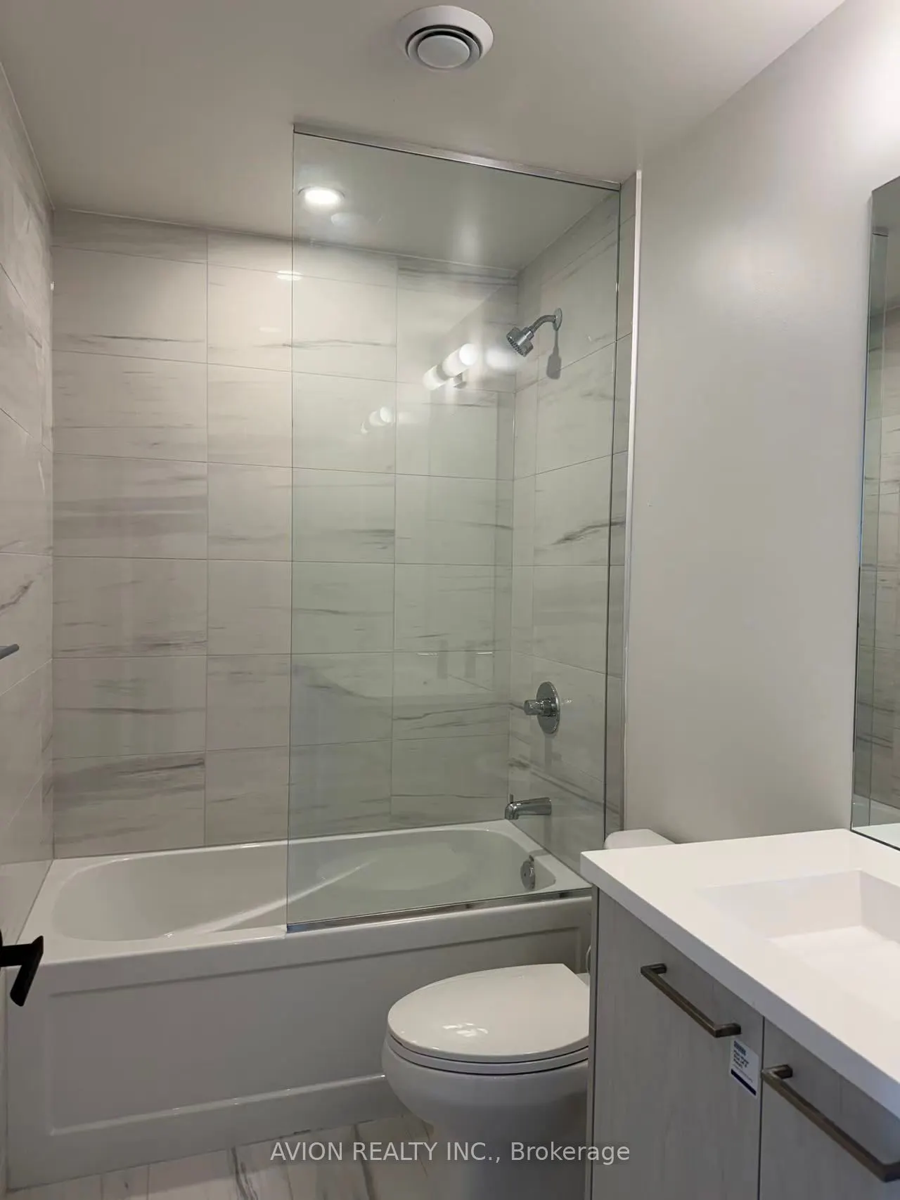 28 Interchange Way, #4202