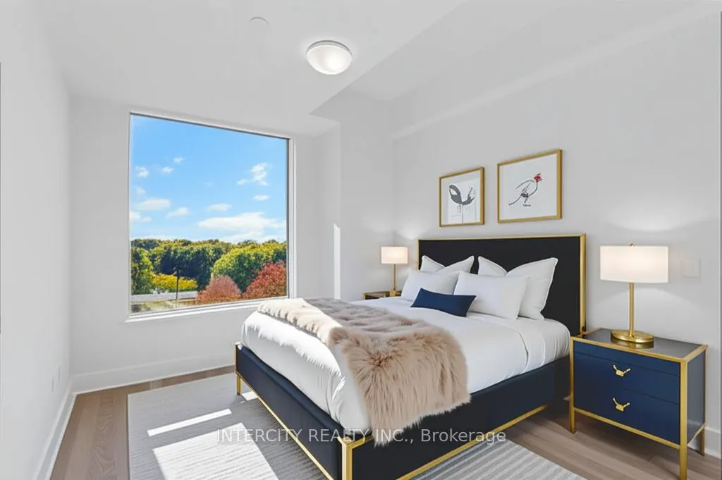 2075 King Road, #323