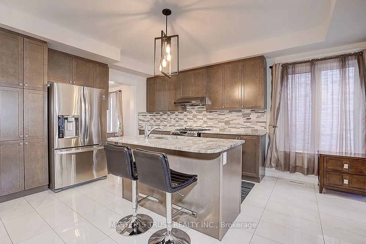 242 Paradelle Drive