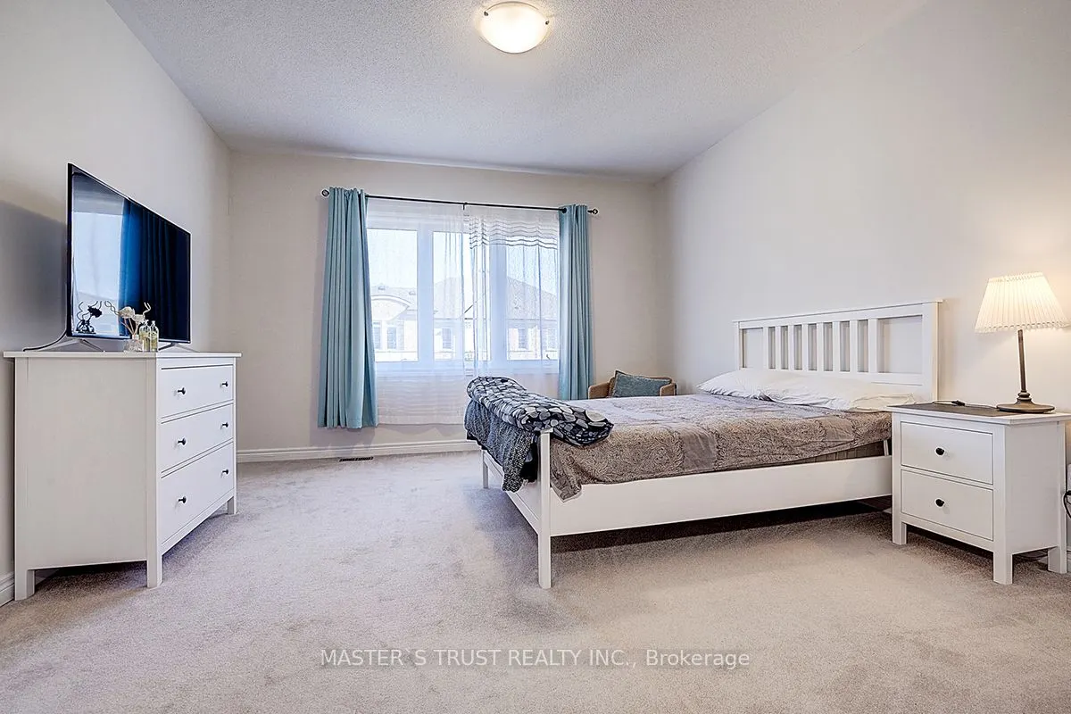 242 Paradelle Drive