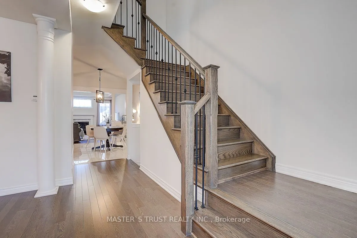 242 Paradelle Drive
