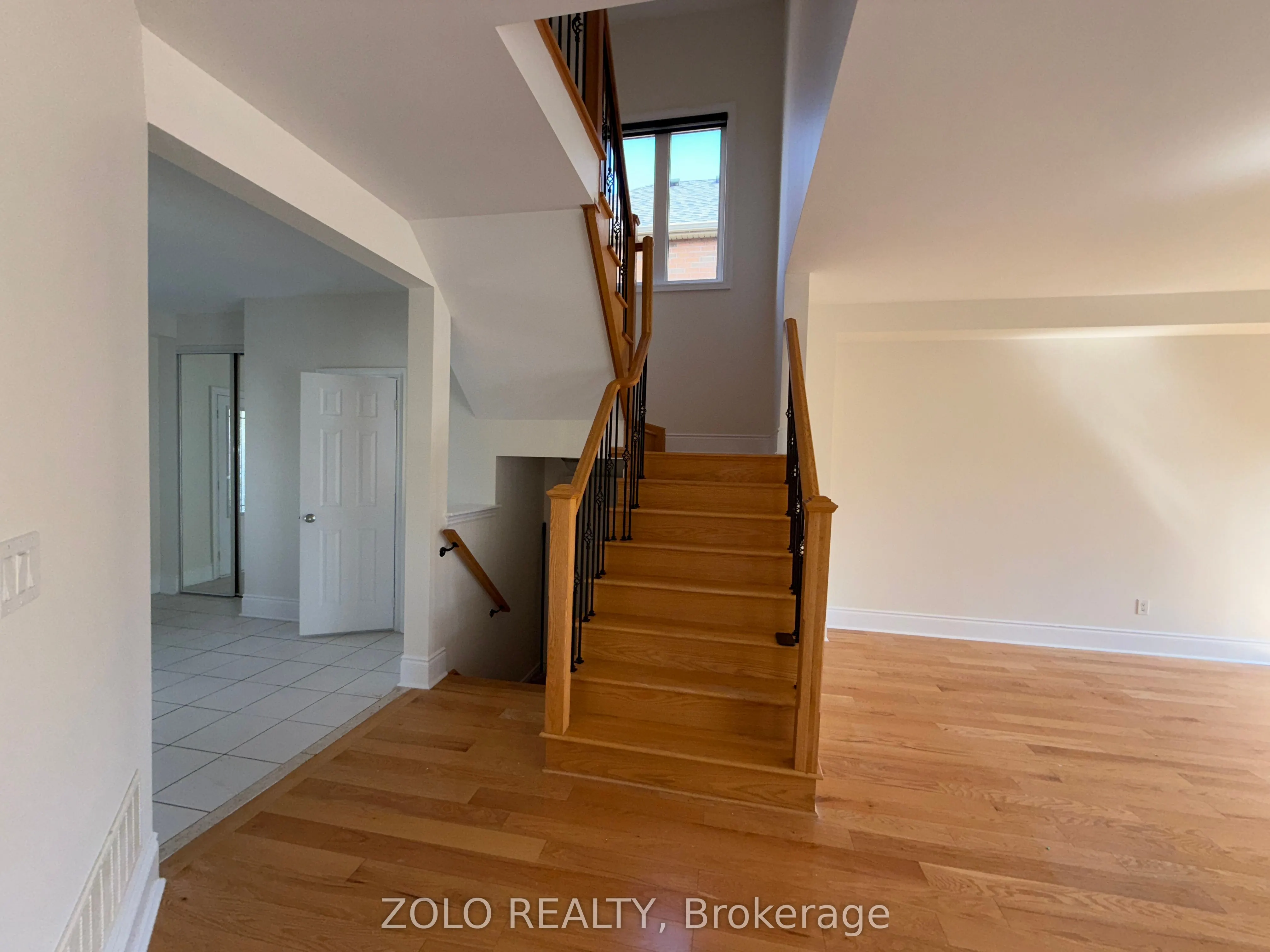 89 Slack Street, #Main and 2nd Floor only